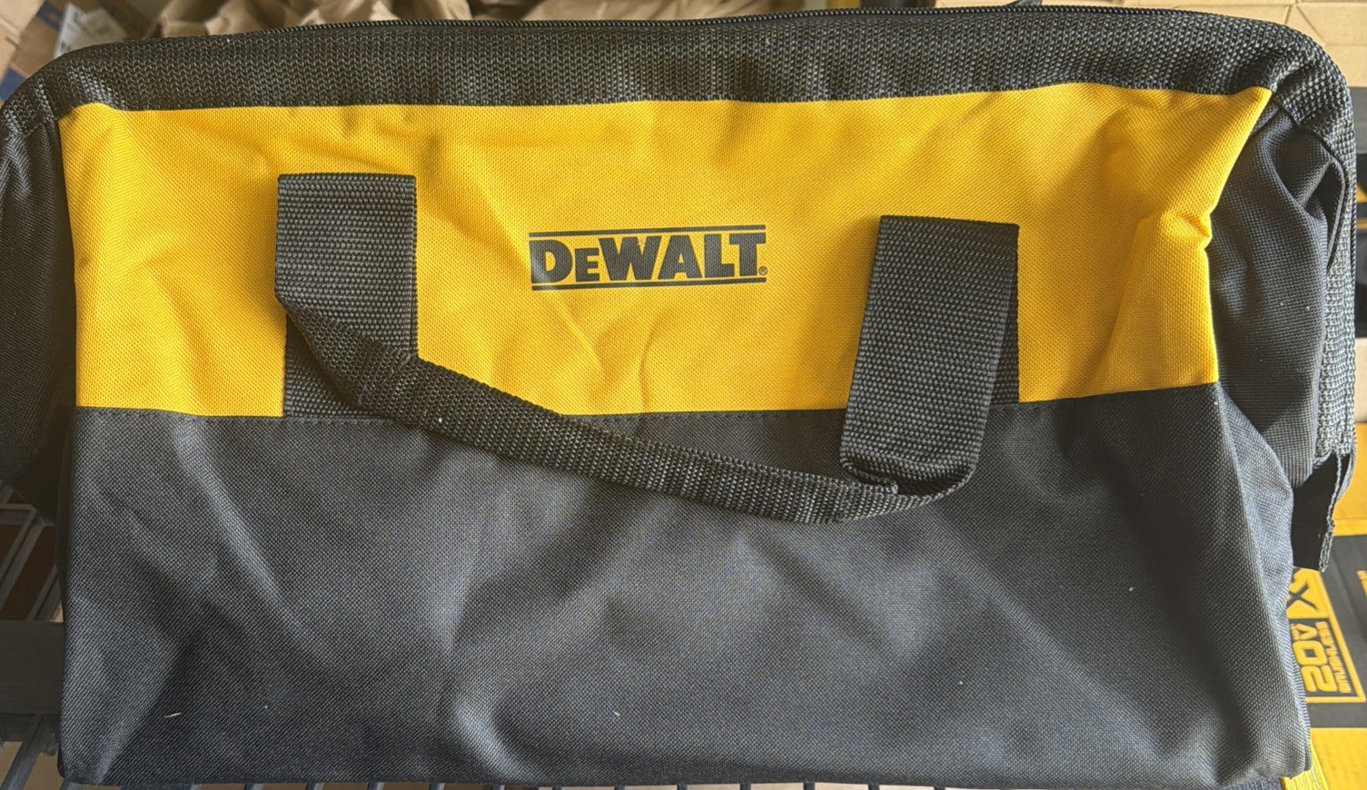 New Dewalt DCK019 Tool Bag Heavy Duty Ballistic Nylon 19” x 12″ x11″ w 6 pockets