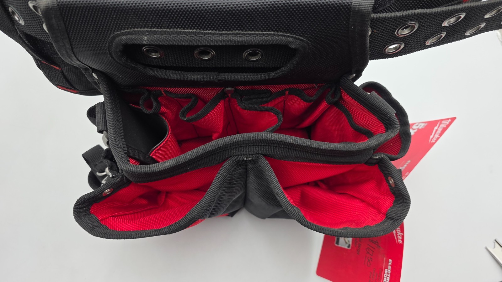 Milwaukee 48-22-8110 29-Pocket Electricians Adjustable Tool Bag Belt New