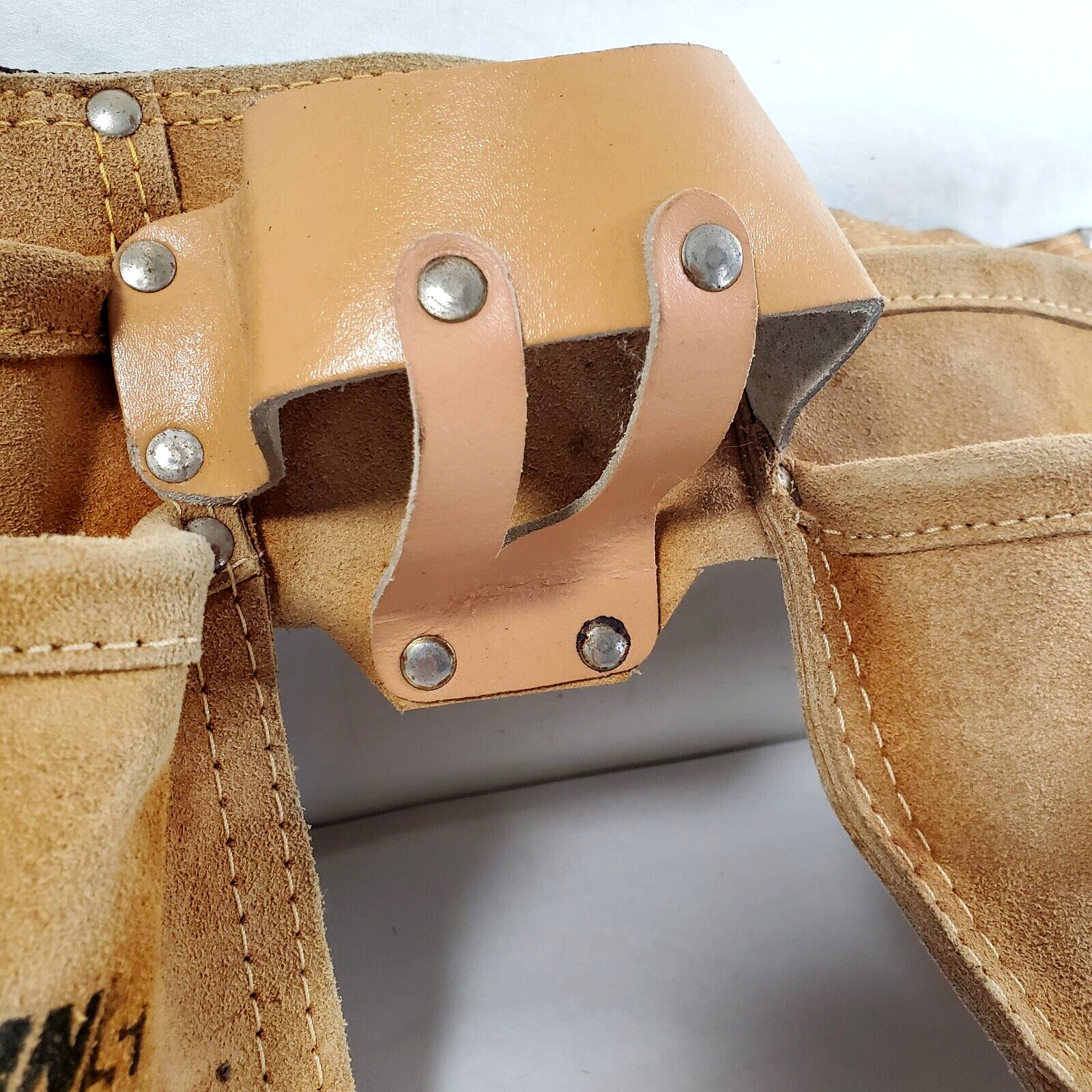 Cummins Leather Tool Pouch and Belt Carpenter Hammer Loops Tan Suede 42 inches