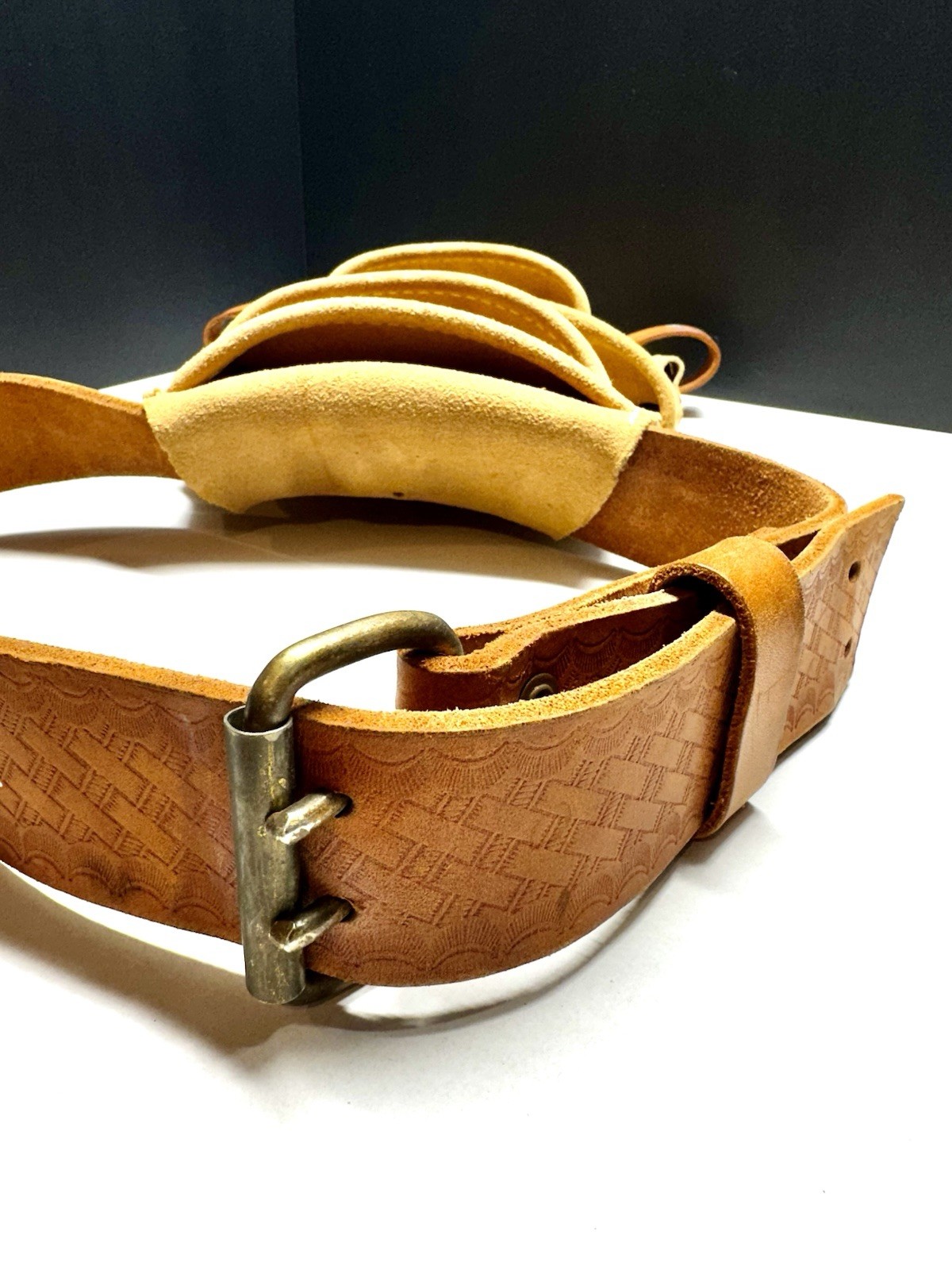 AWP Classic 10-Pocket Leather Tool Pouch Grain Leather General Construction Tool