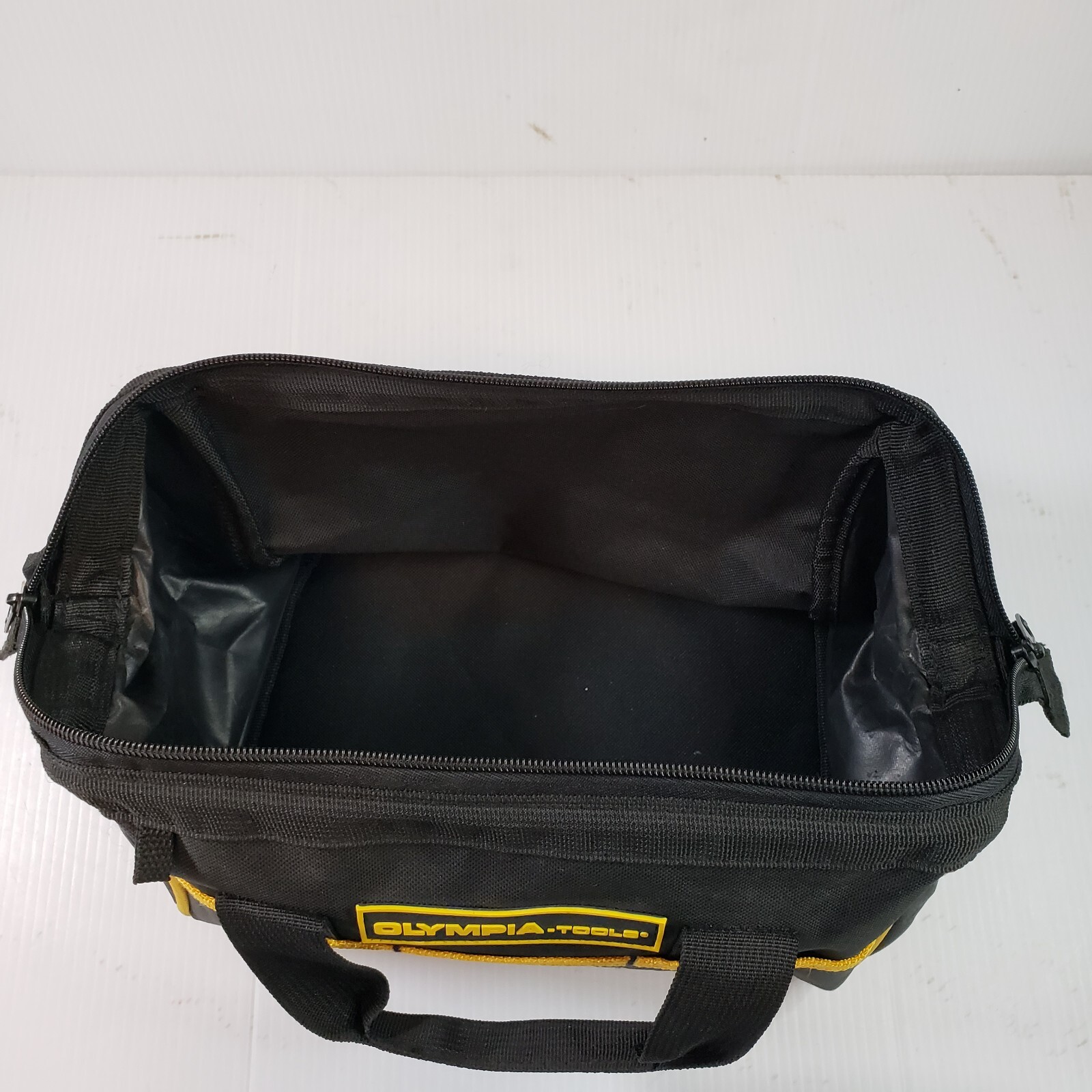 13 Inch Wide Mouth Tool Bag Molded Waterproof Base With 3 Pockets