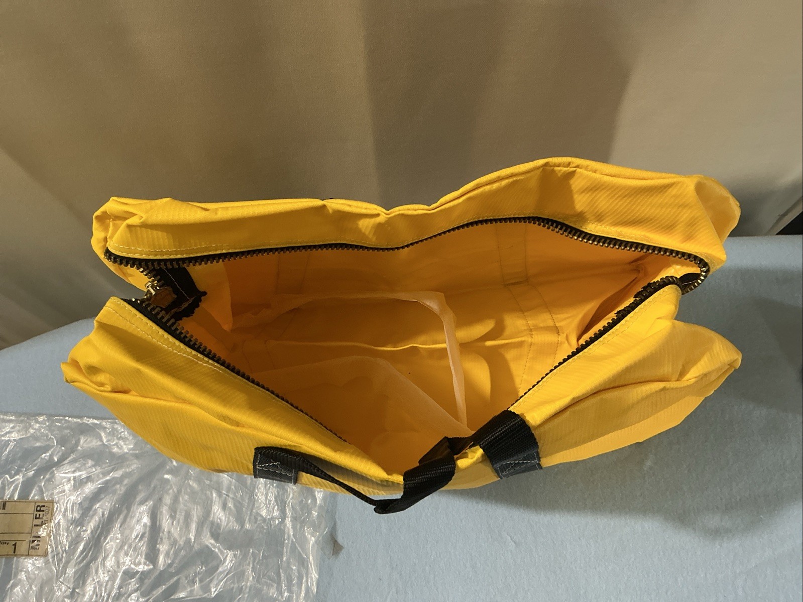 Honeywell Miller® 17″ X 10″ X 11″ Nylon Carrying Bag