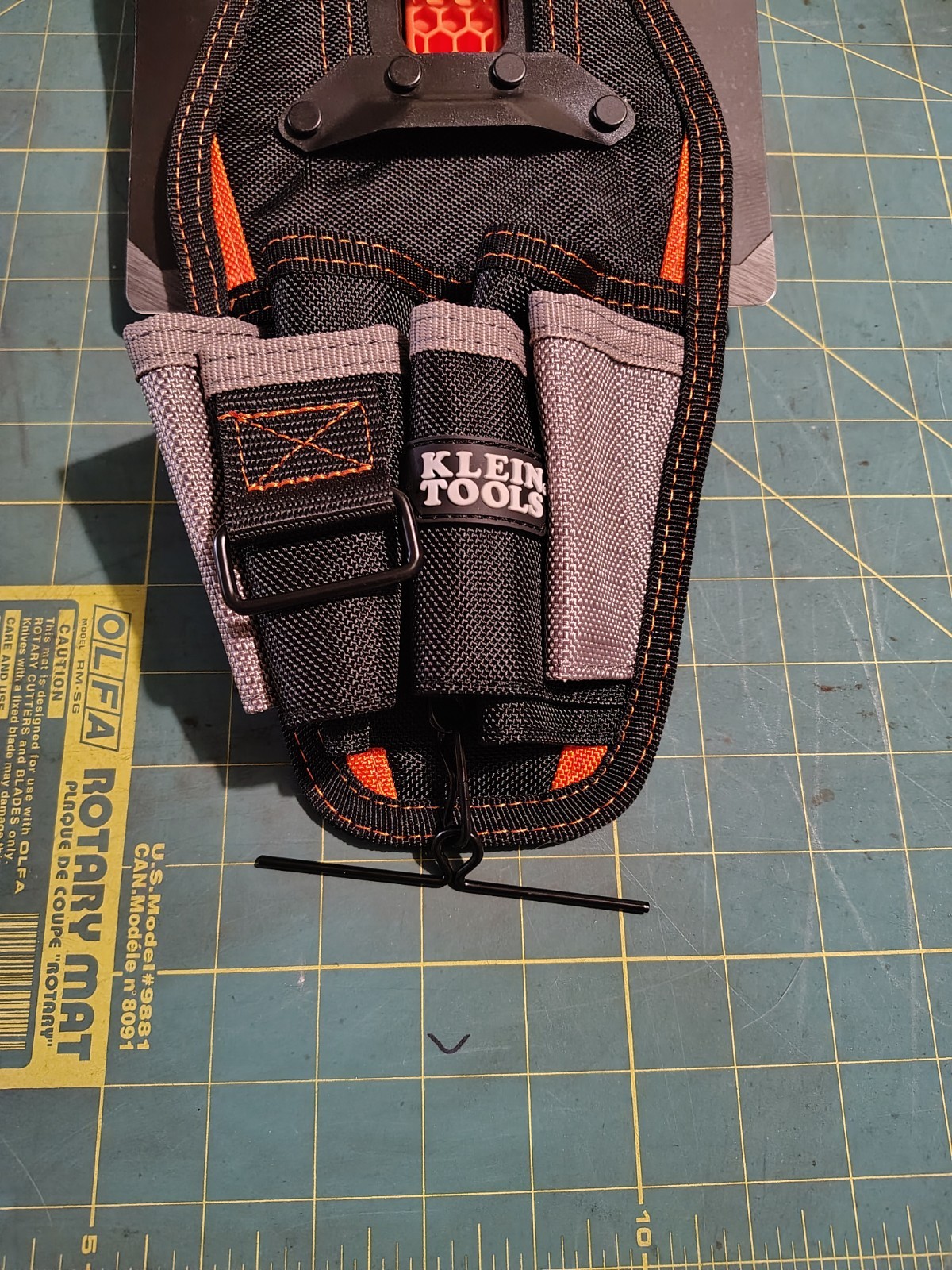 Qty 2 Klein Tools MODbox 6 Pocket Tool Pouch Durable Electrician Tool Organizer