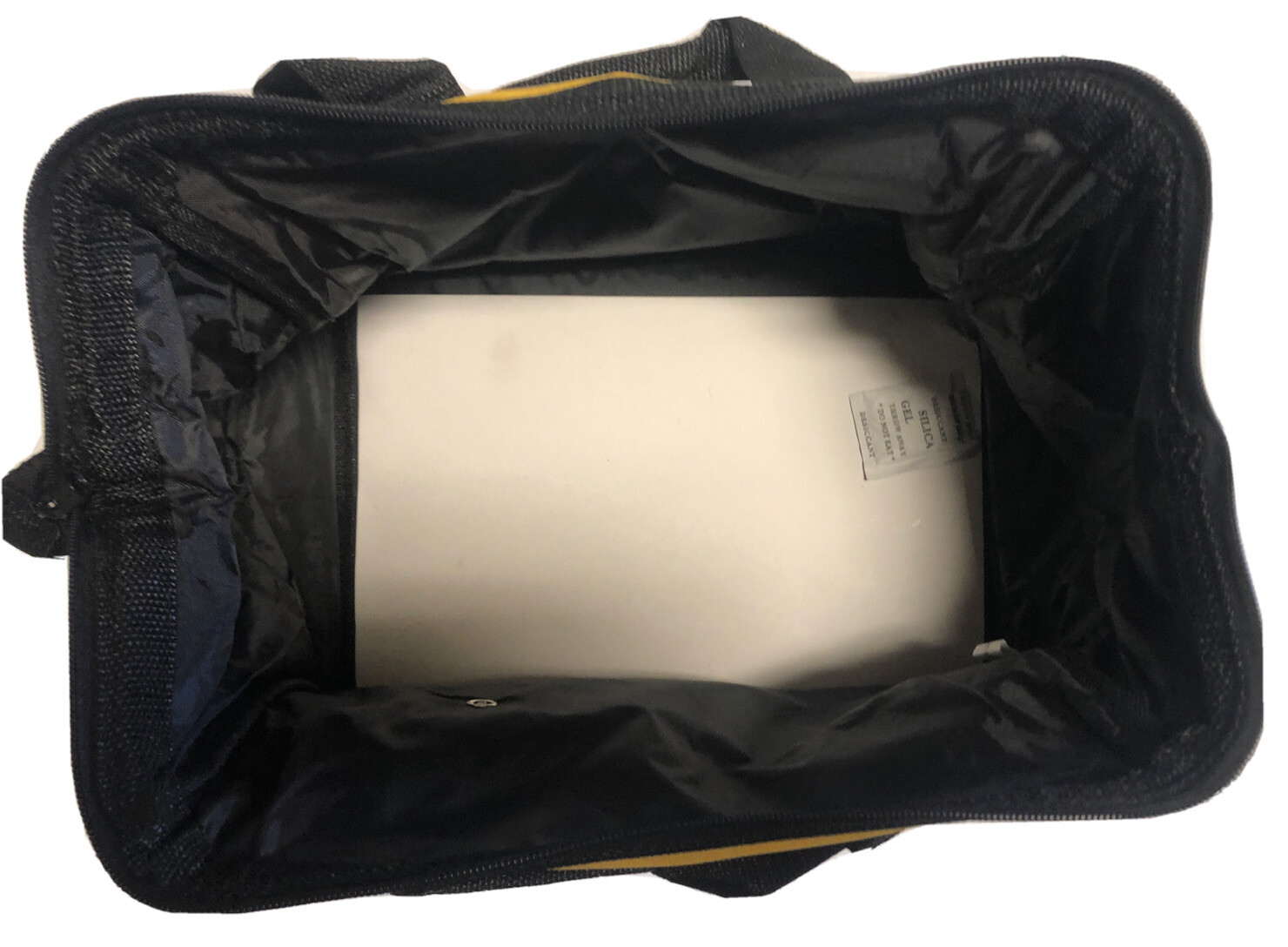 NEW DEWALT 13″ X 10″ X 9″ Heavy Duty Nylon Medium Tool Bag w/ 6 Pockets + Skids