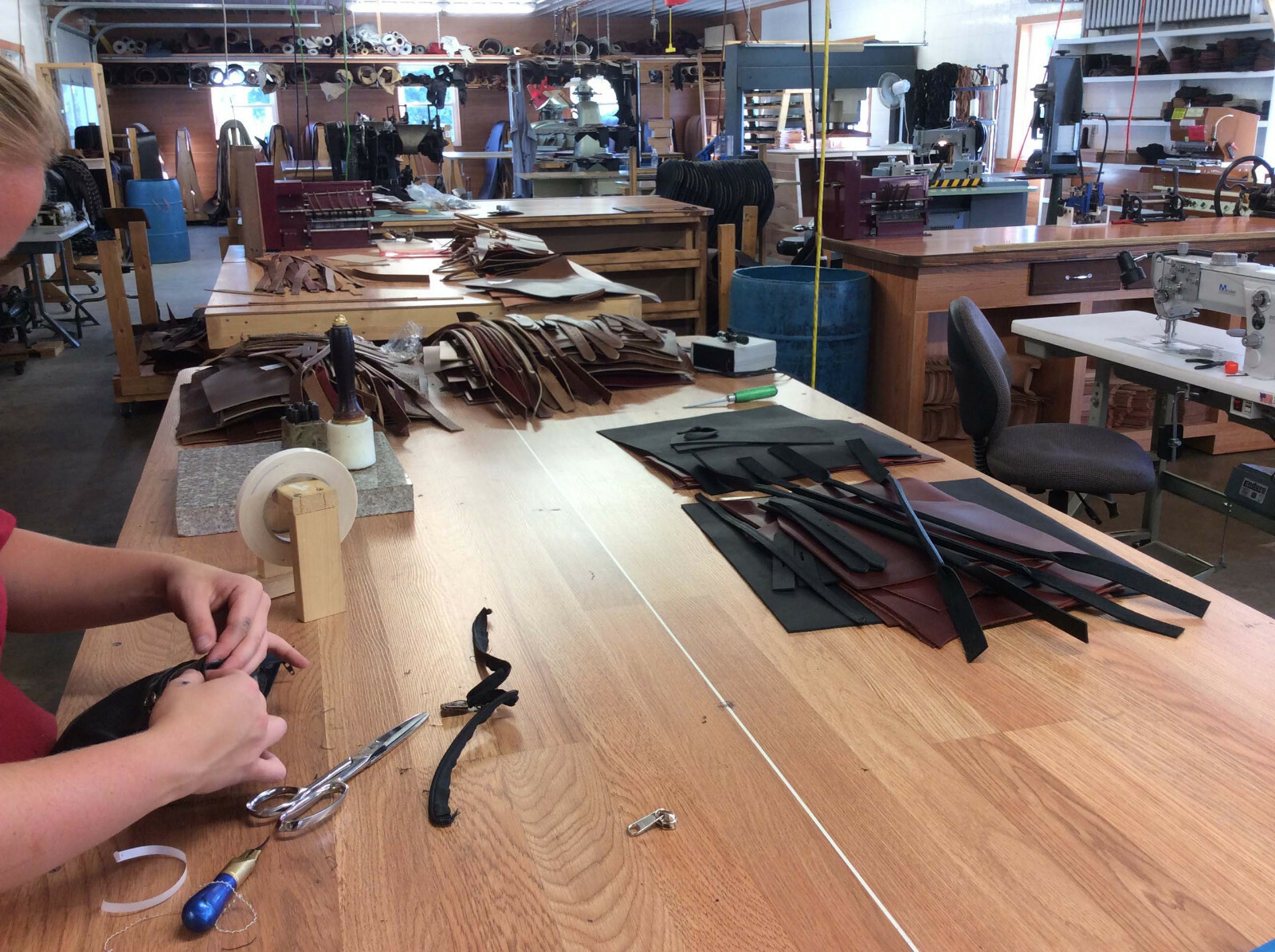IRONWORKER TOOL POUCH – Amish Handmade Leather Work Bolt & Bull Pin Bags USA