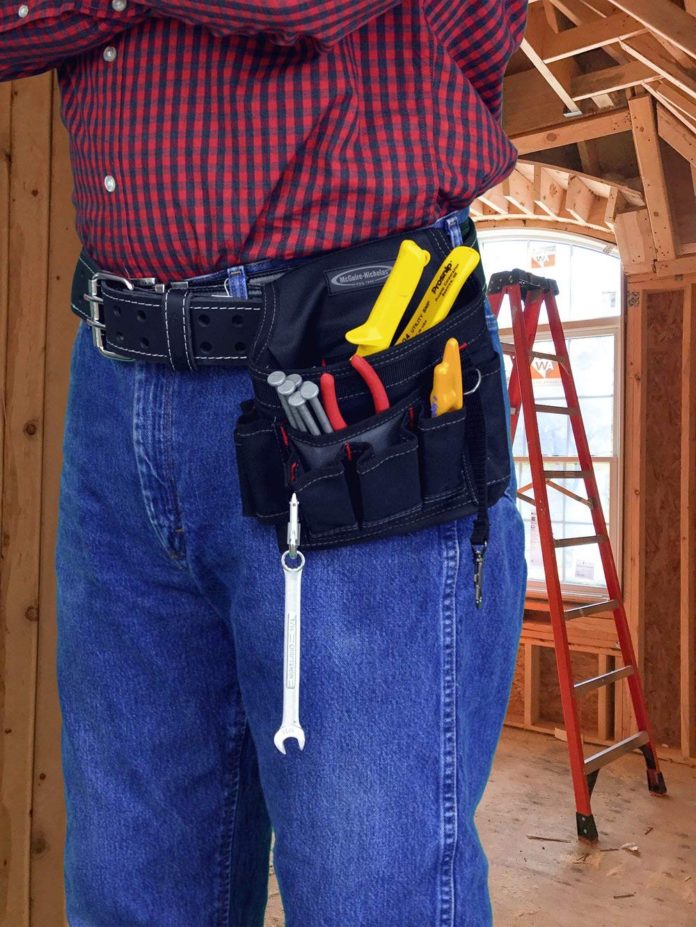McGuire-Nicholas 8 in. W x 8 H Polyester Tool Pouch 7 One Size, Black