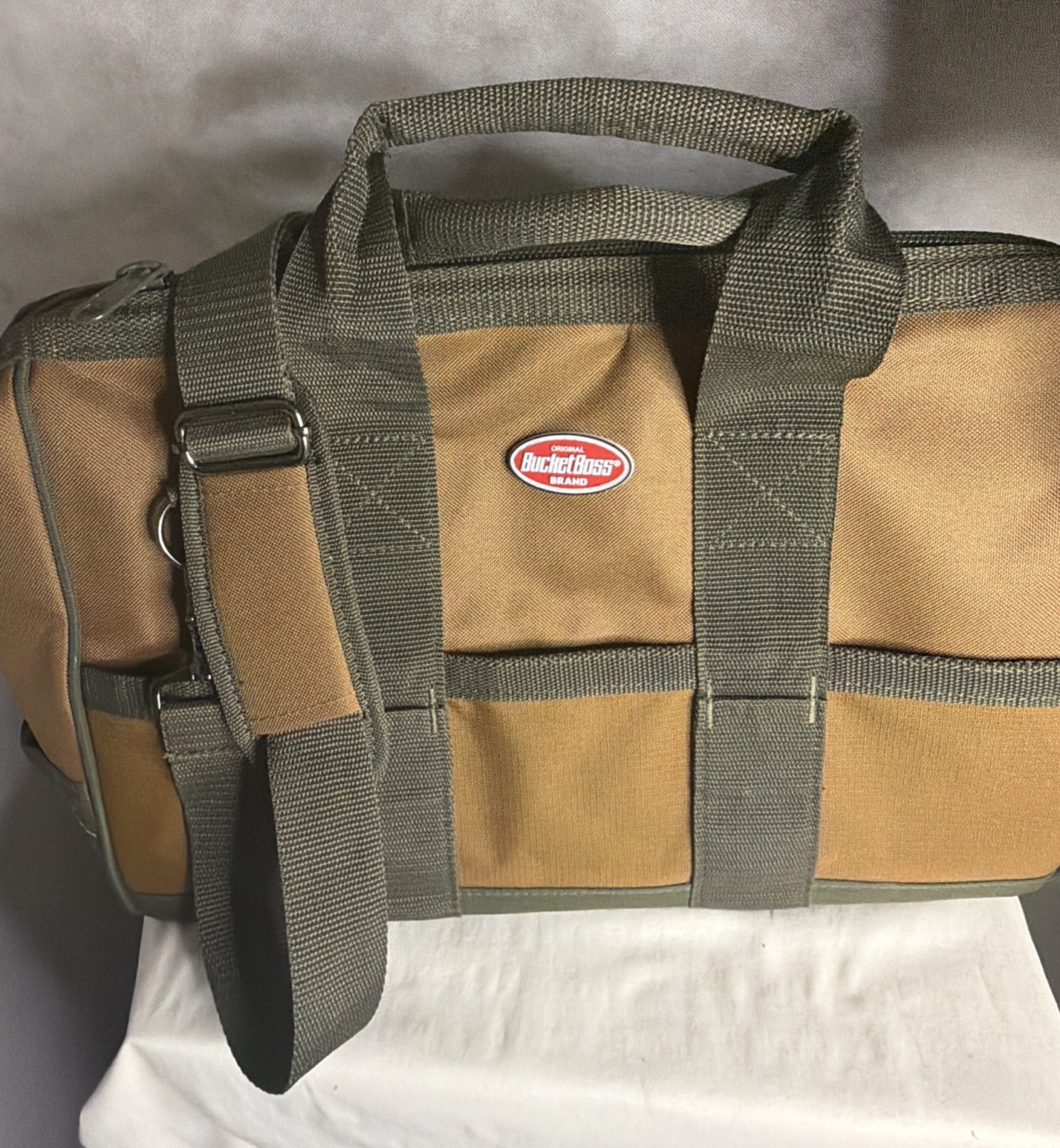 Bucket Boss Tool Bag: 16 Inches Wide 12 Pocket Brown And Green Heavy Duty NEW.