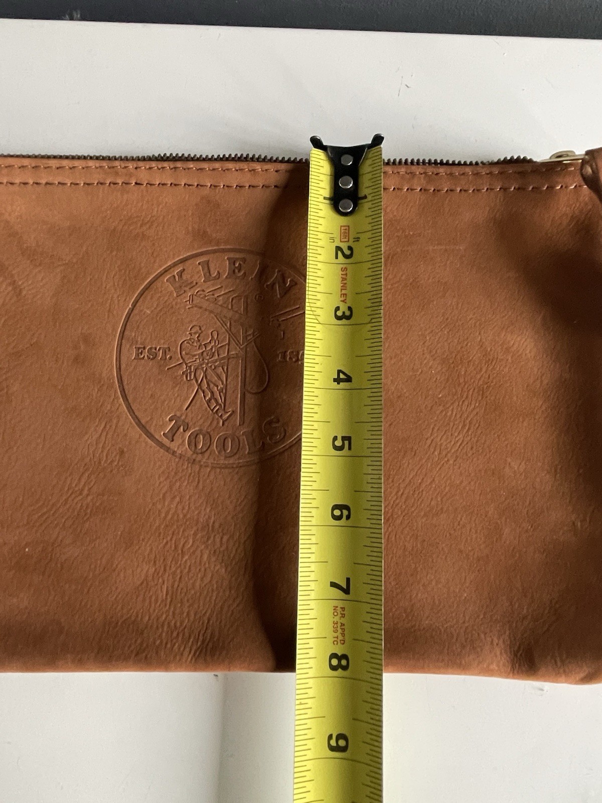 Klein Tools 5139L 12-1/2-Inch Top-Grain Leather Zipper Bag