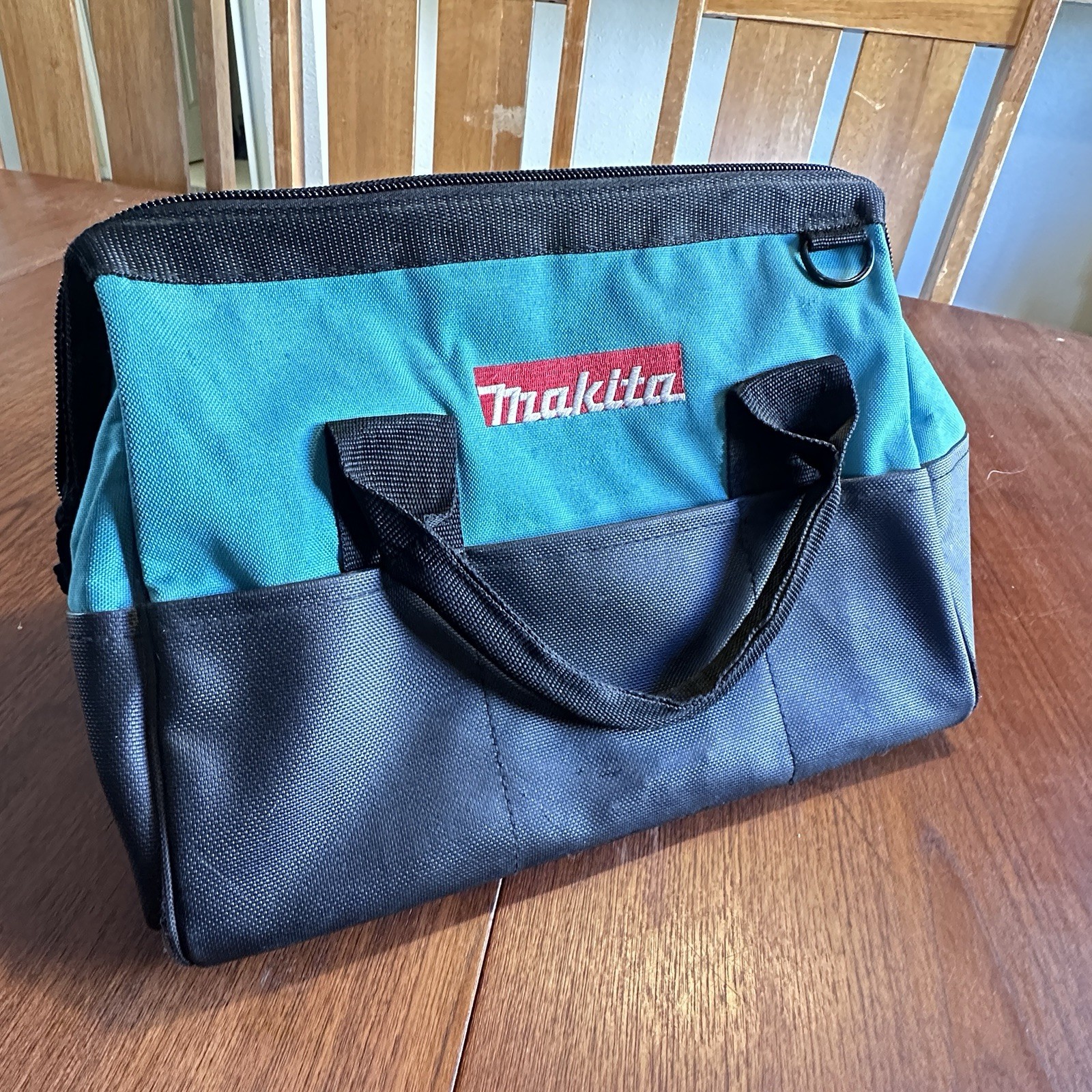 Makita Heavy Duty Contractor Tool Bag w/Inside Pockets No Shoulder Strap EUC
