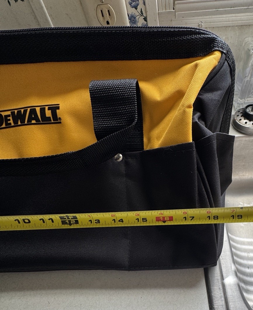 DEWALT 18″ Heavy Duty Contractor Tool Bag