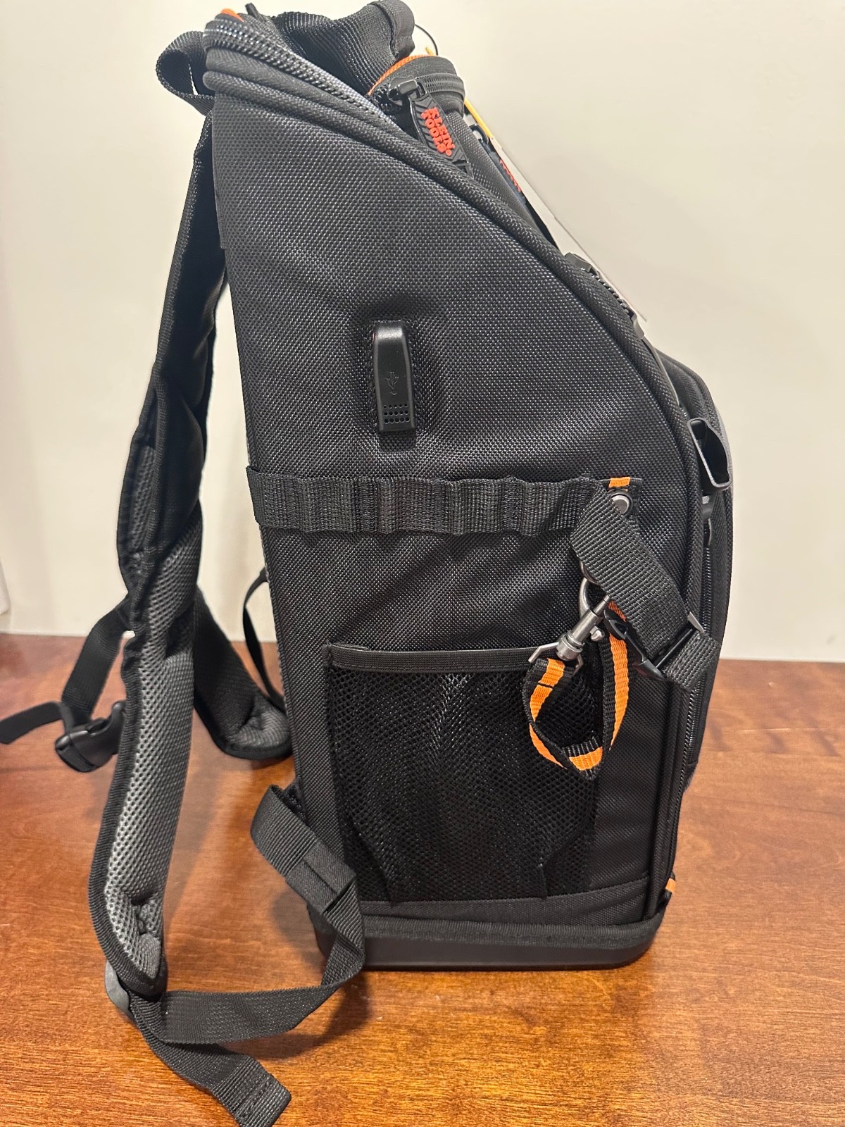 Klein Tools 62482 Tradesman Pro Tool Station Tool Bag Backpack, 27 Pockets