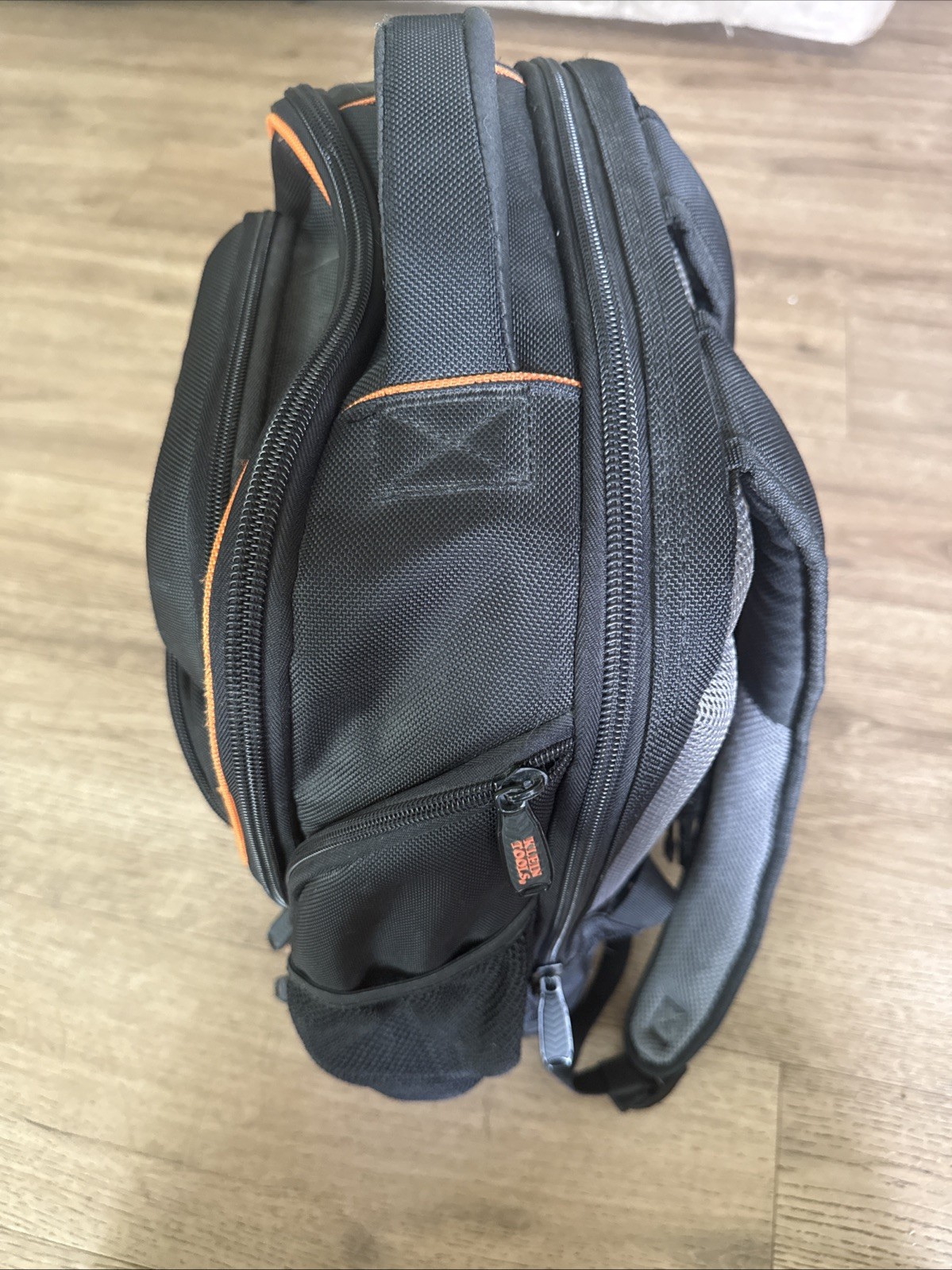 Klein Tools Tradesman Pro 25 Pocket Nylon Padded Backpack Tool Bag Laptop Pocket