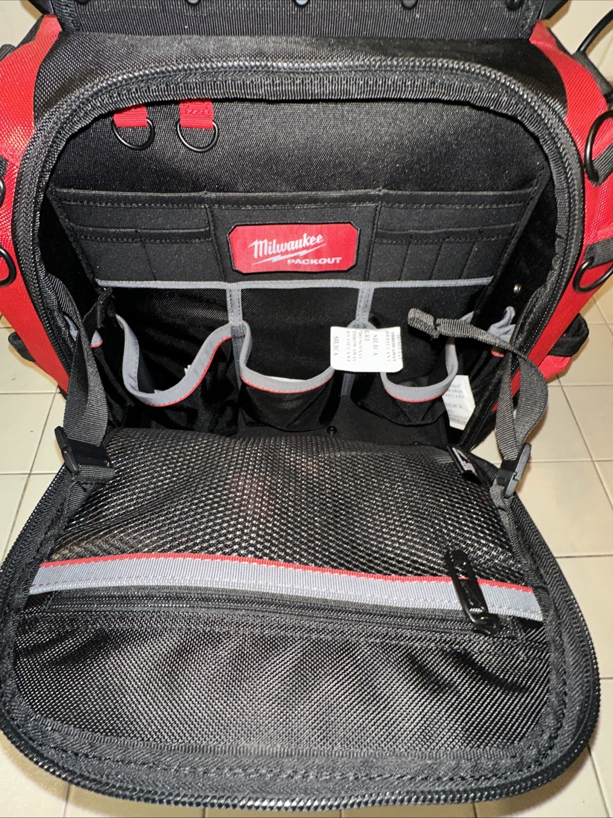 NEW Milwaukee Packout 15″ Tear-Resistant Durable Structured Tool Bag, 48-22-8316