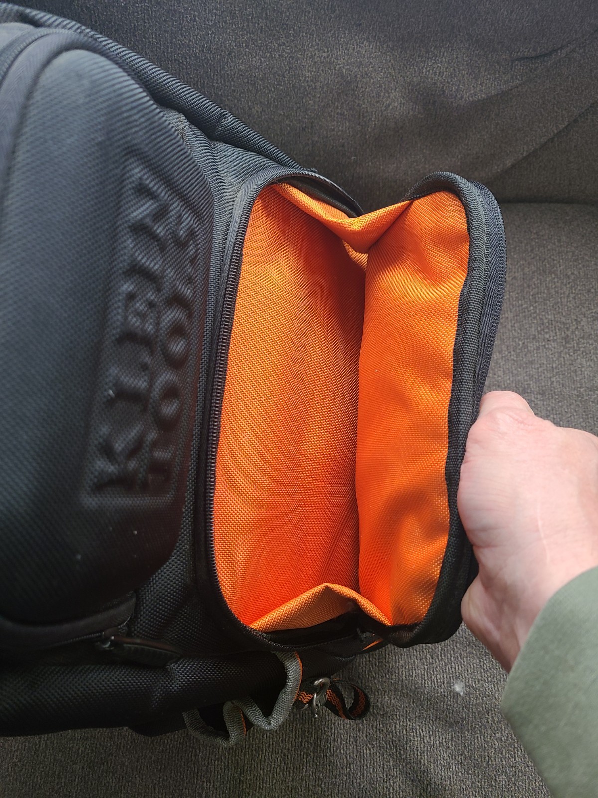 TRADESMAN 55421BP-14 Tool Bag Orange Black Back Pack Electrician Plumber T2