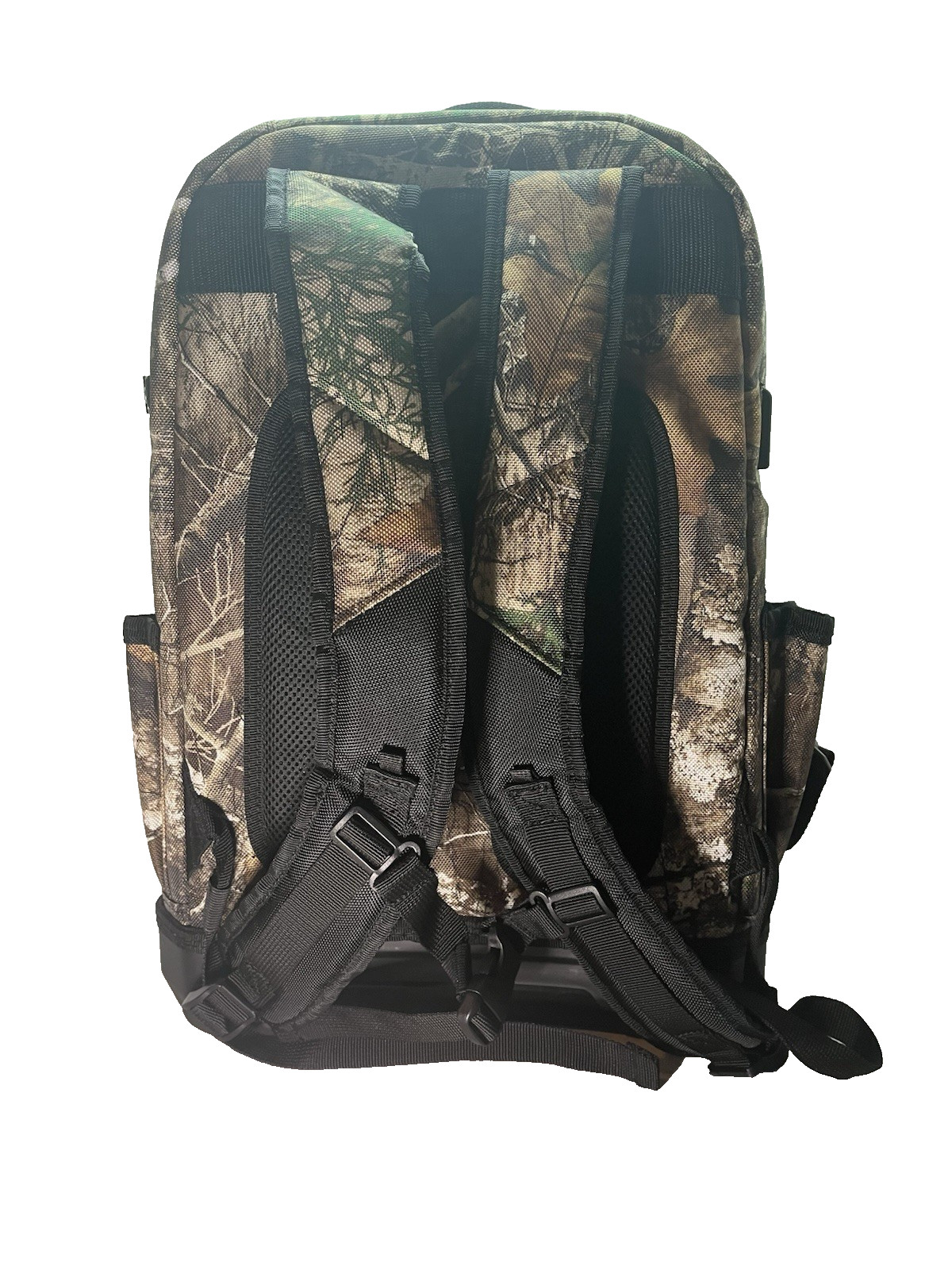 Klein Tools 62800BPCAMO Backpack Tool Bag Tradesman Pro Extra-Large 40-Pocket
