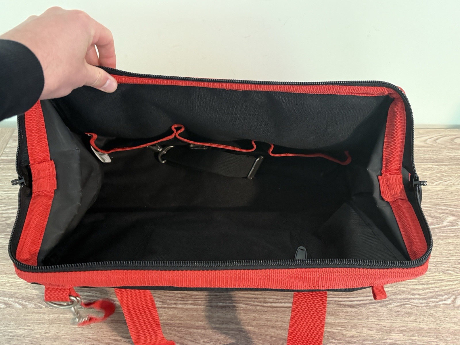 Husky 16 in. Large Mouth Tool Bag with Tool Wall Black And Red – Used