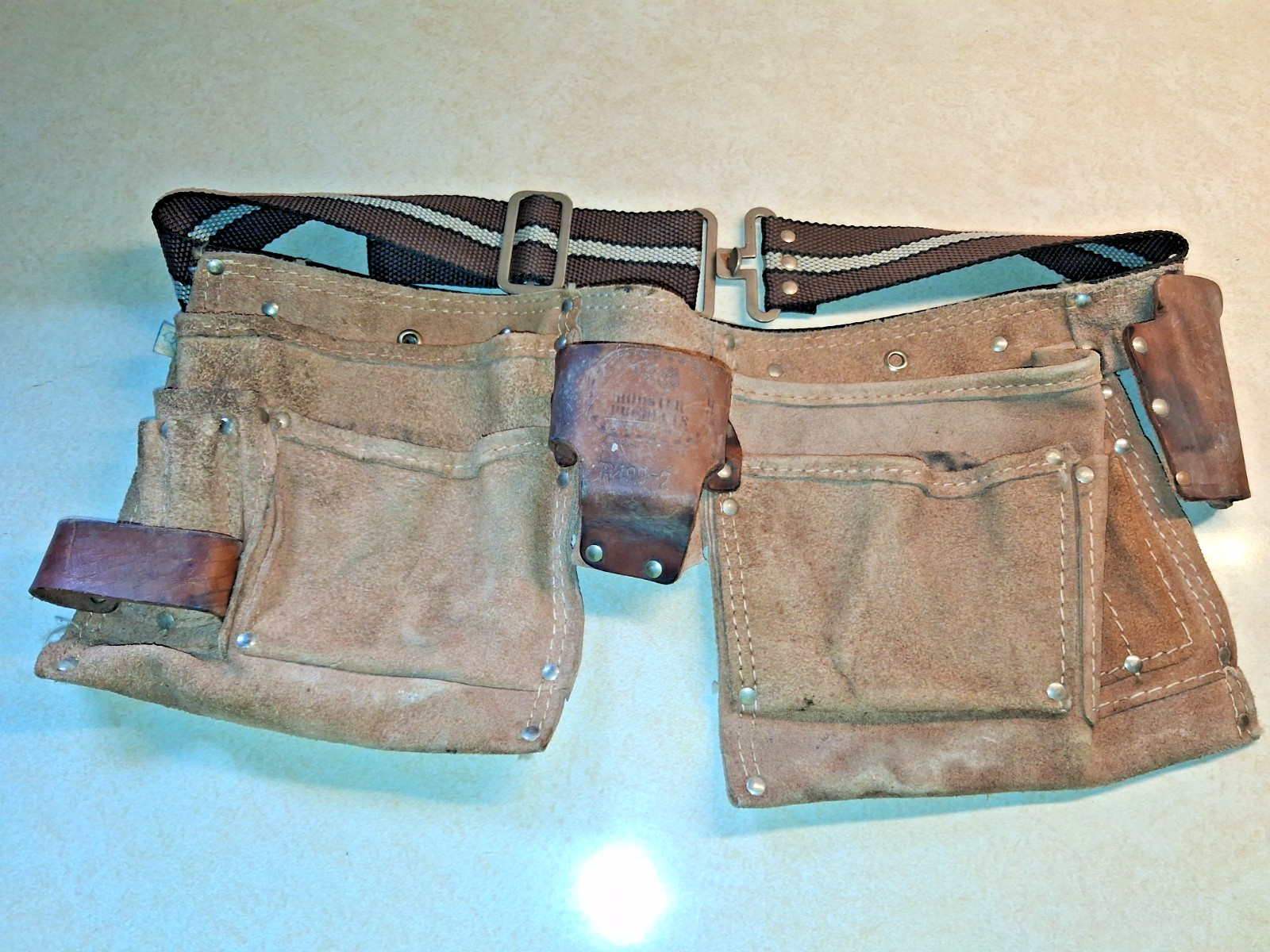 Vintage Rooster Products #R499-2, Genuine Leather Drywall/Carpenter – Tool Belt