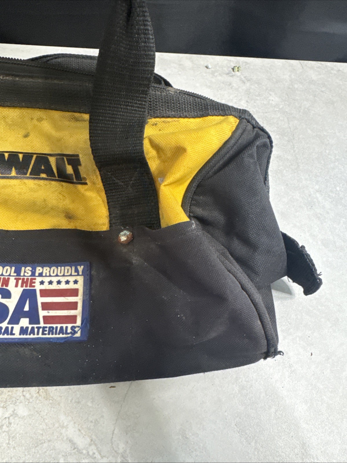 DEWALT DCK019 Tool Bag About 13″ x 9″ x 8″ Bt44