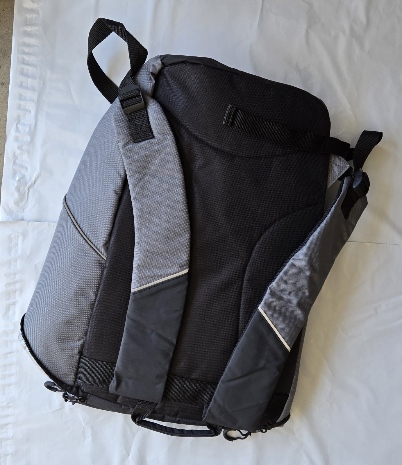 Snap On Tools ICE-CHEST Backpack Silver W/black Logo Inner & Outer Pockets NEW!!