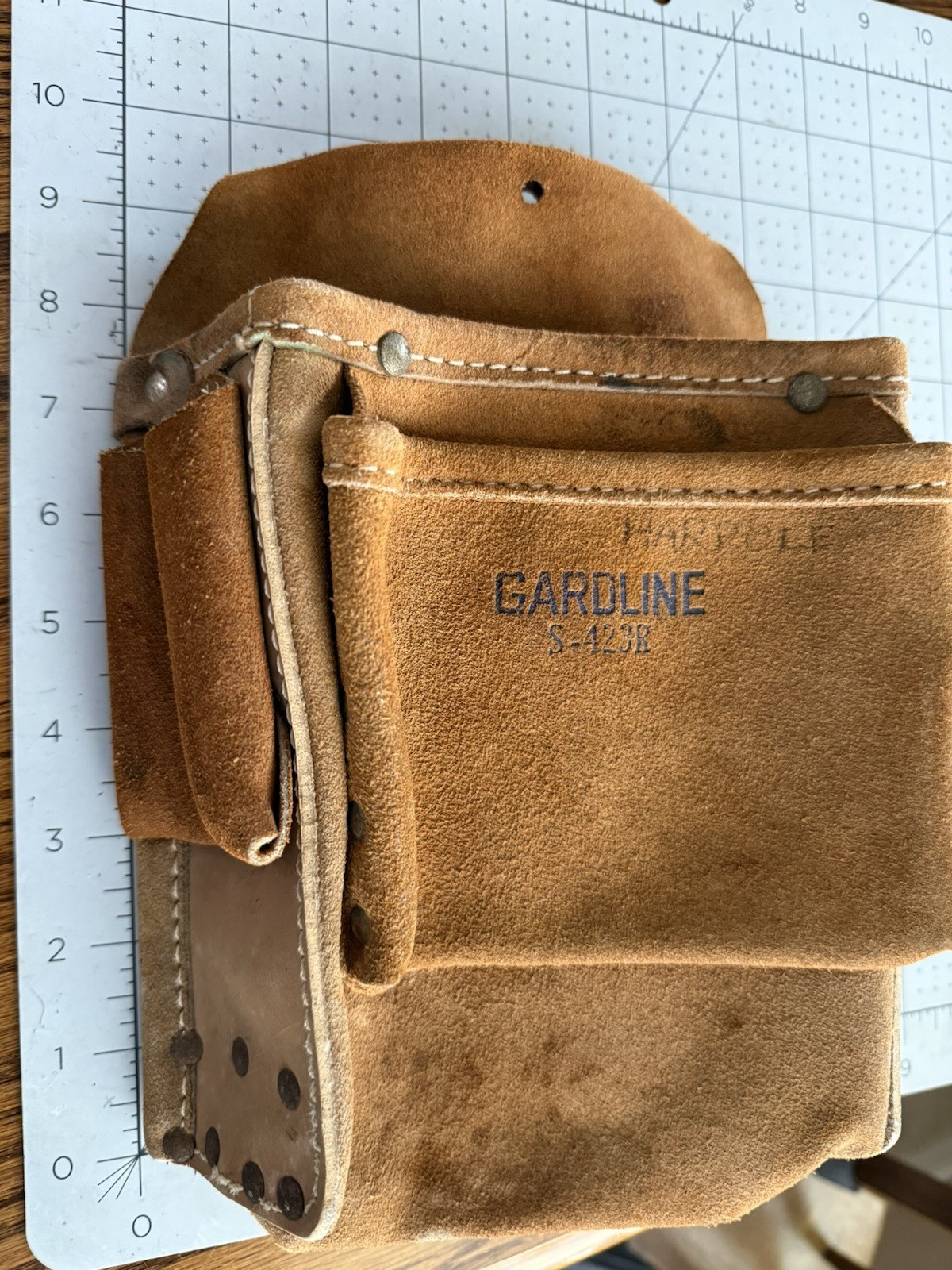 GARDLINE S-123R Tool belt carpenter Leather holder AS SHOWN, SEE REMARKS