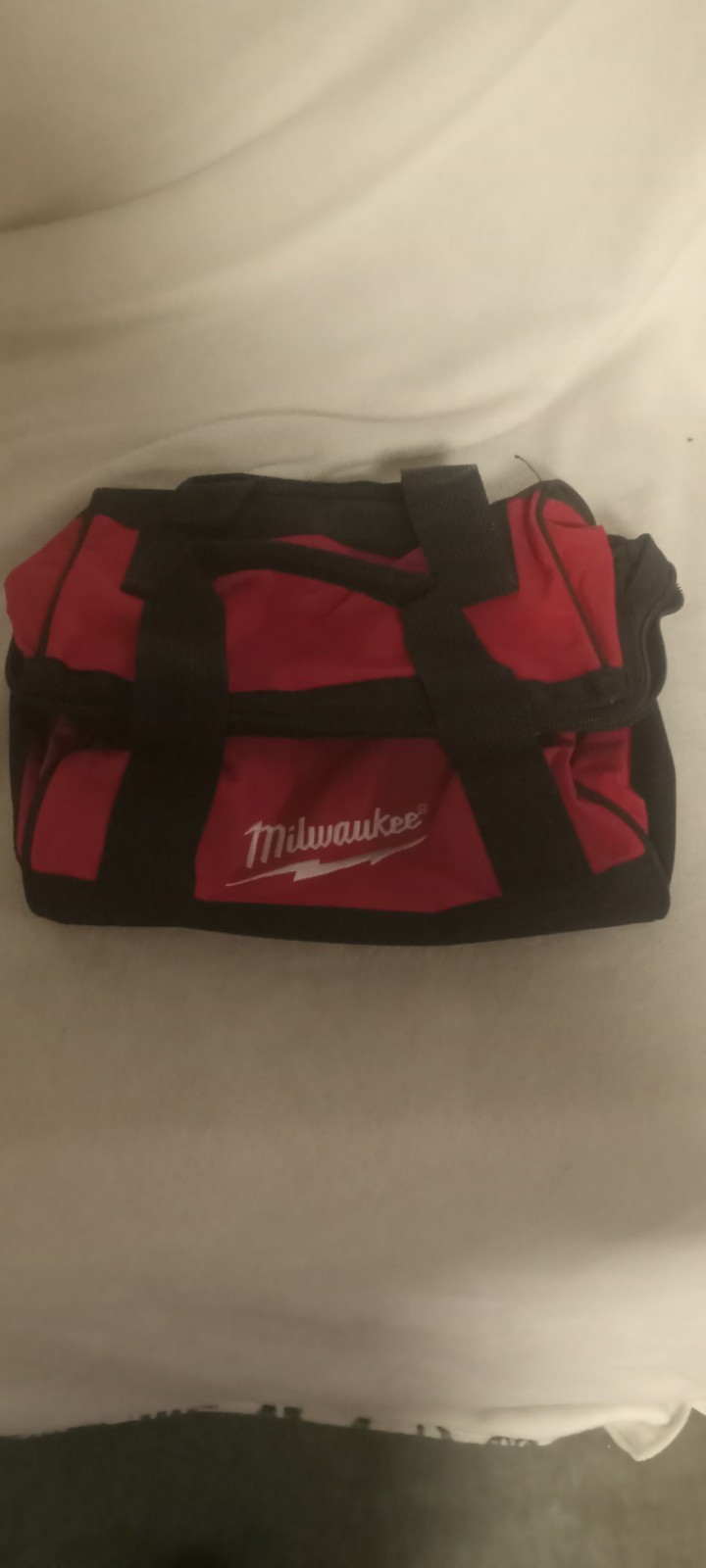 MILWAUKEE TOOL BAG 10.5×9.5×11″ RED WITH BLACK, HOLDS UP TO 2-3 TOOLS+ – NEW