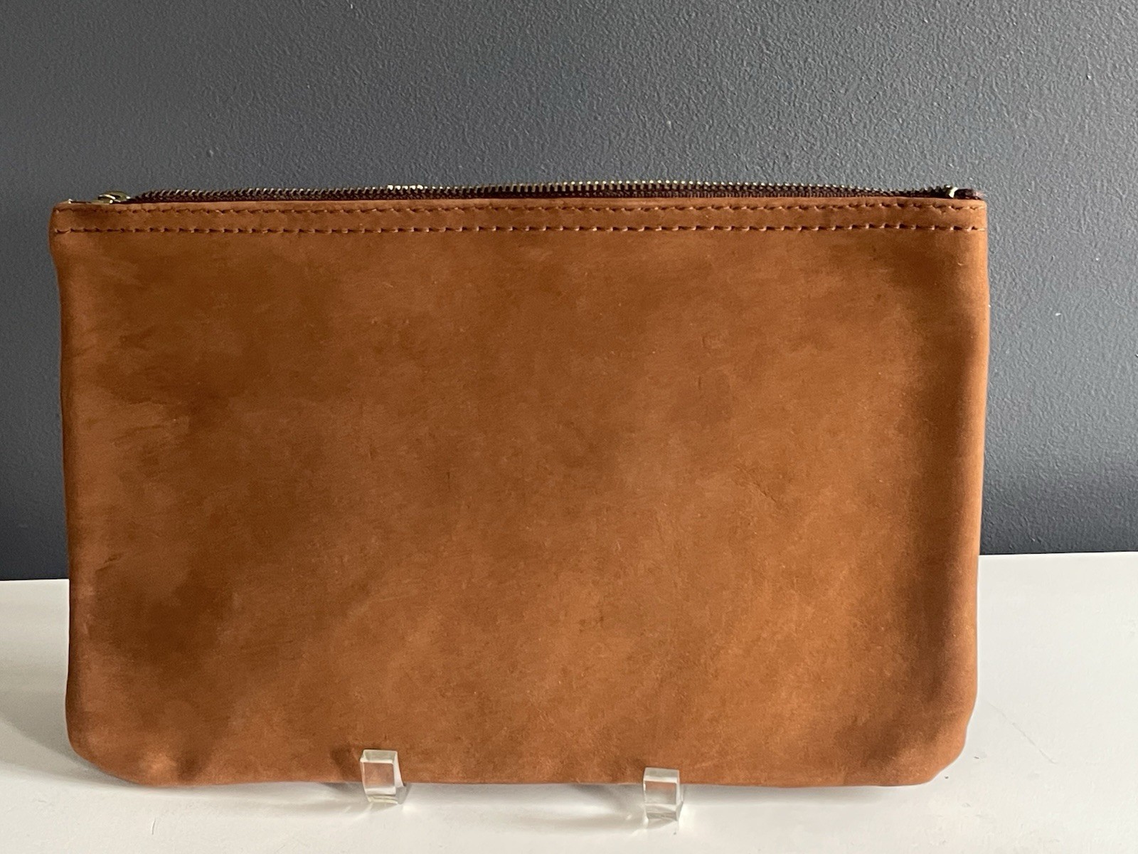 Klein Tools 5139L 12-1/2-Inch Top-Grain Leather Zipper Bag