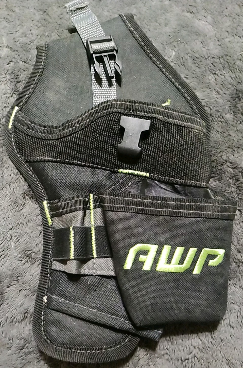 AWP ANGLED DRILL HOLSTER BLACK GREEN FITS MOST DRILLS AND IMPACT DRIVERS EUC FS