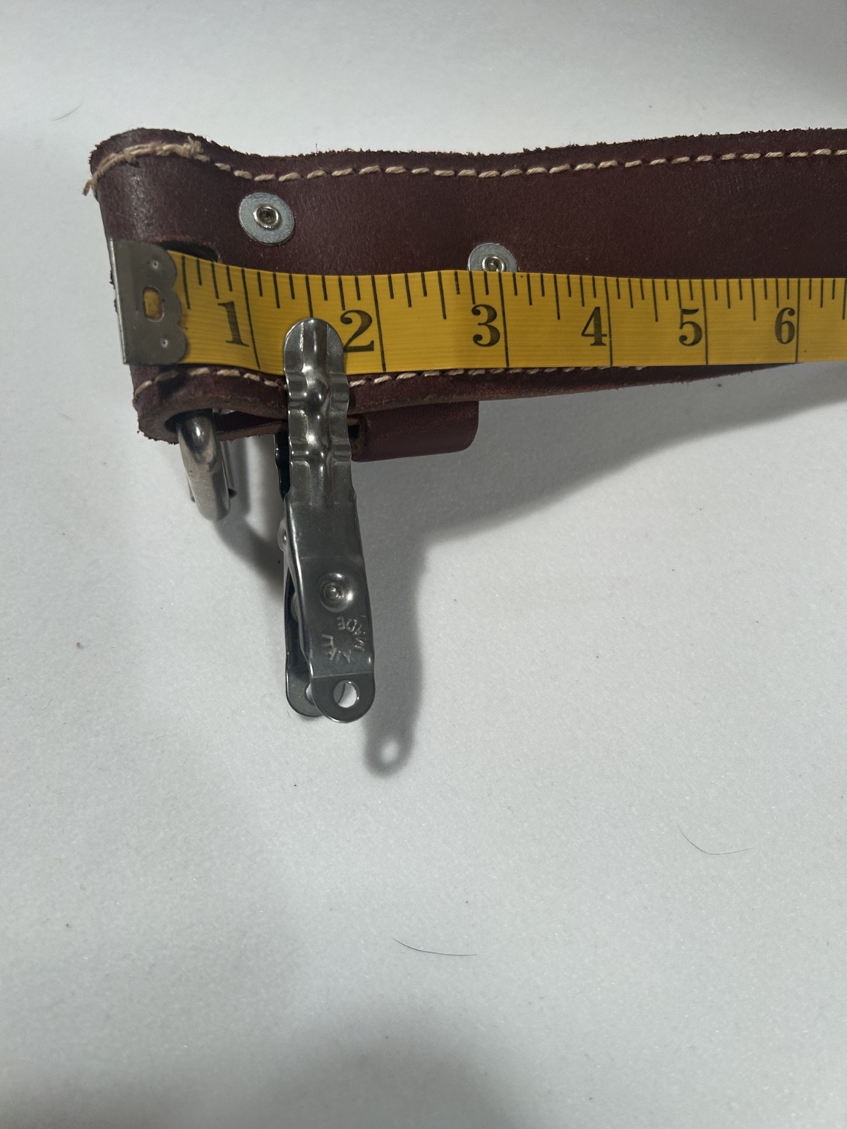 Occidental leather stronghold working man’s belt, 2″ wide, XL 48″ long burgundy