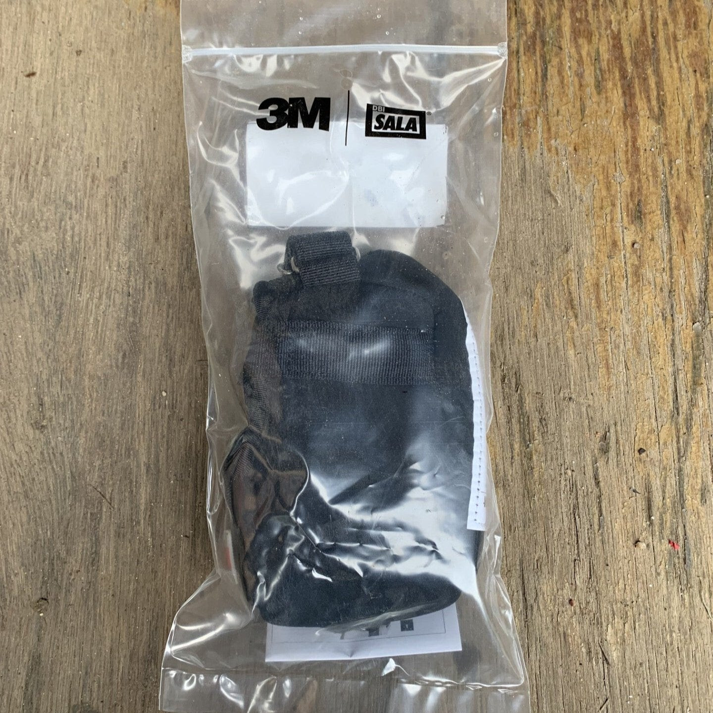 3M 1500090 Large Battery Holster – New Surplus