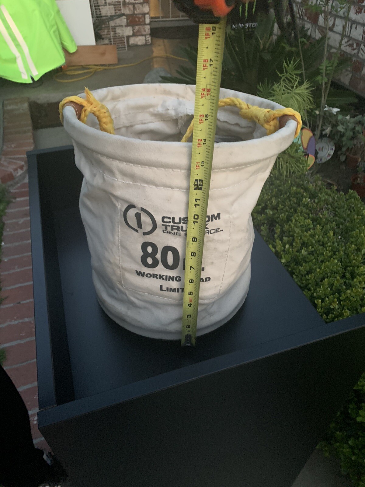 Estex 2070 Plastic Bottom with Snap 12 x 15 inch Tool Bucket 80 lbs NWOT