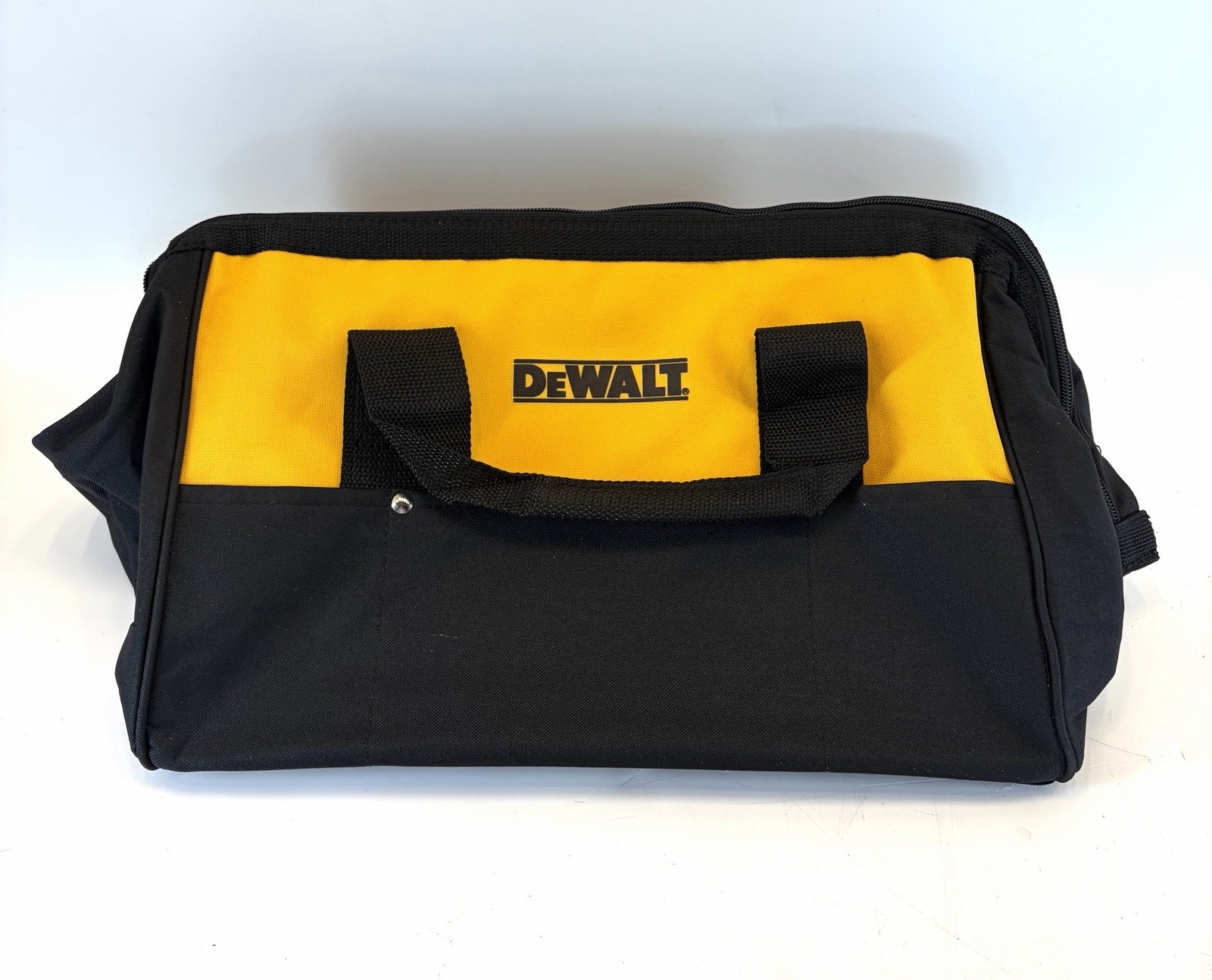 DeWalt 15 X 10 X 9 in Heavy Duty Nylon Contractor Tool Bag With 3 Pockets