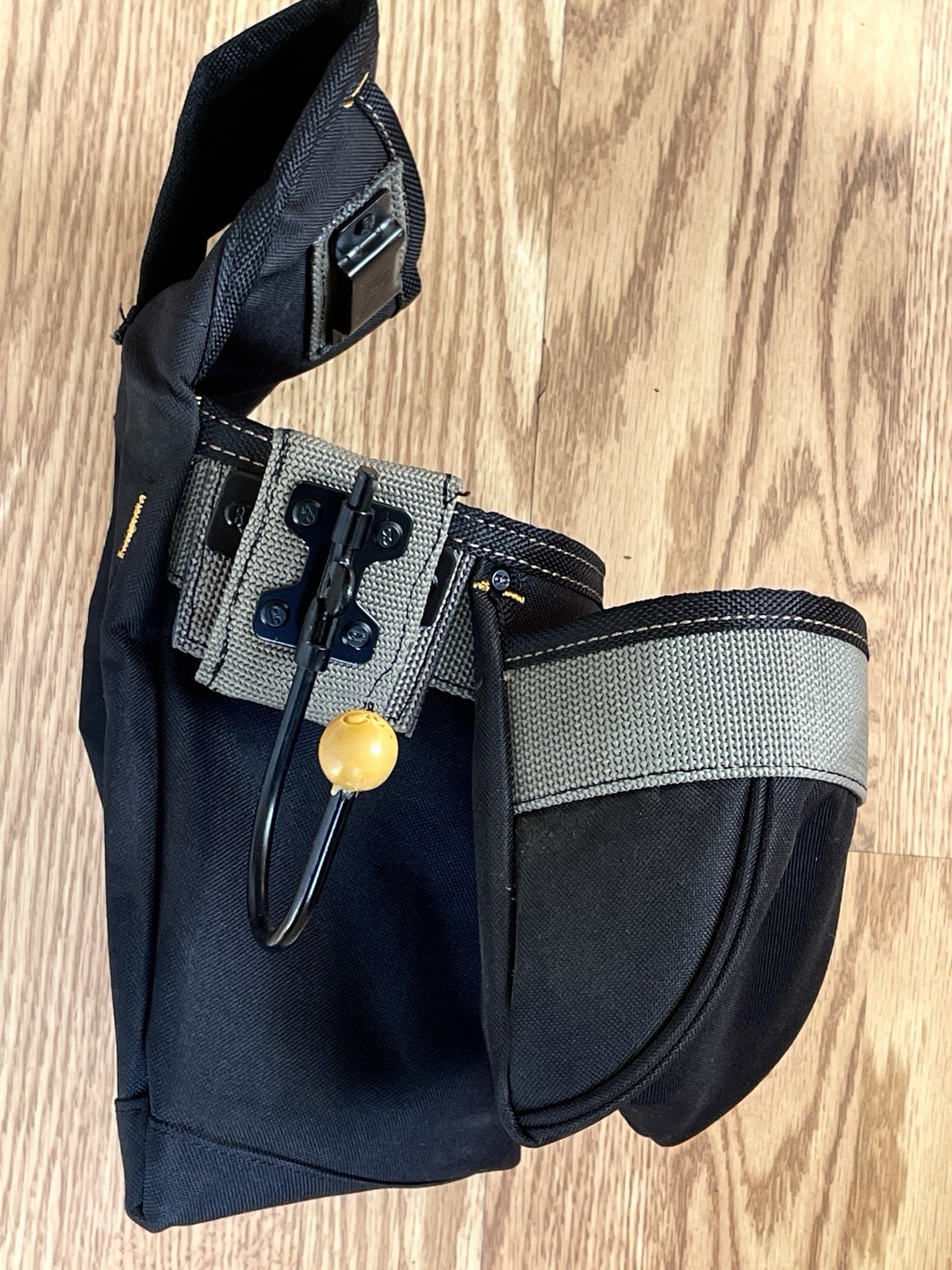 CLC Custom Leathercraft PK1836 Nail & Tool Bag with Poly Belt – 5 Pockets
