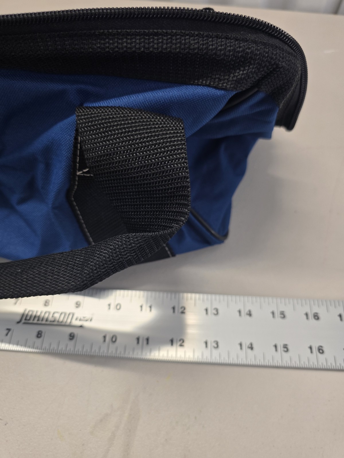 Bosch Medium Heavy Duty Canvas Tool Bag 13” x 9” x 9” Excellent Condition