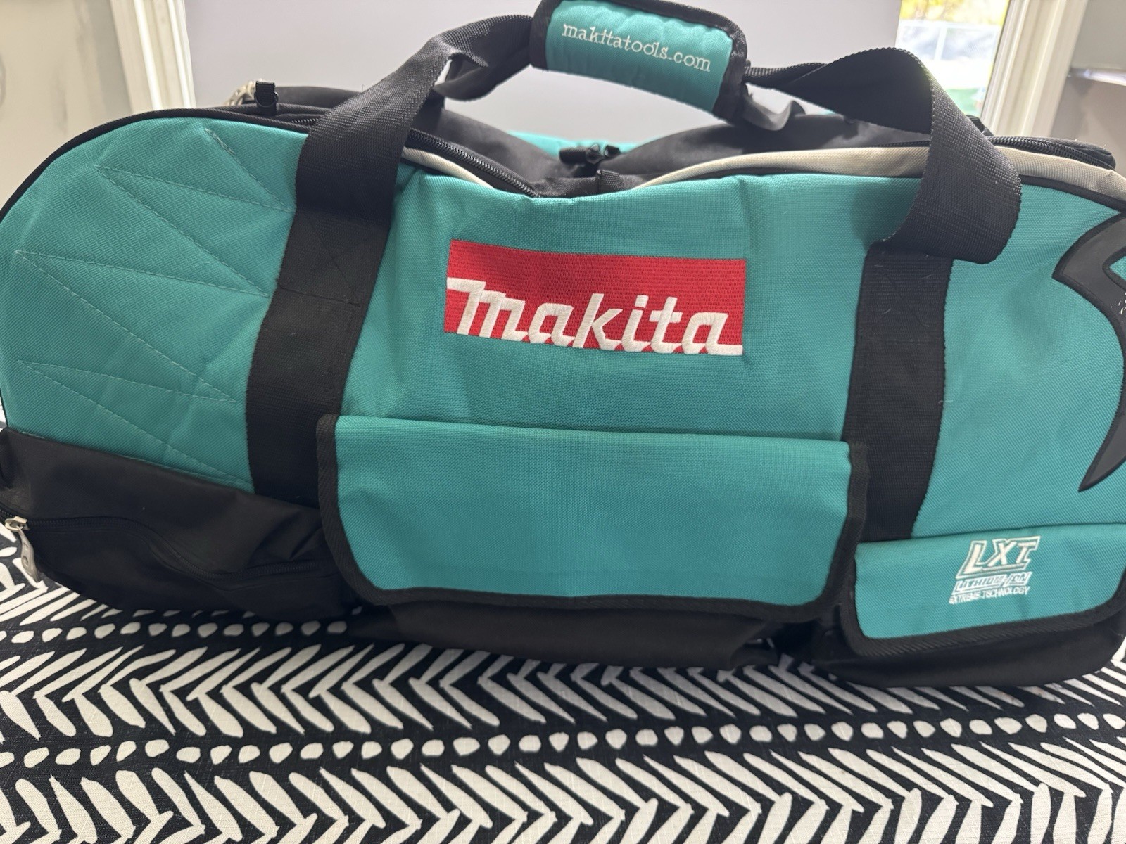 Makita Heavy Duty Tool Bag with Wheels 831269-3 black Teal Spellout