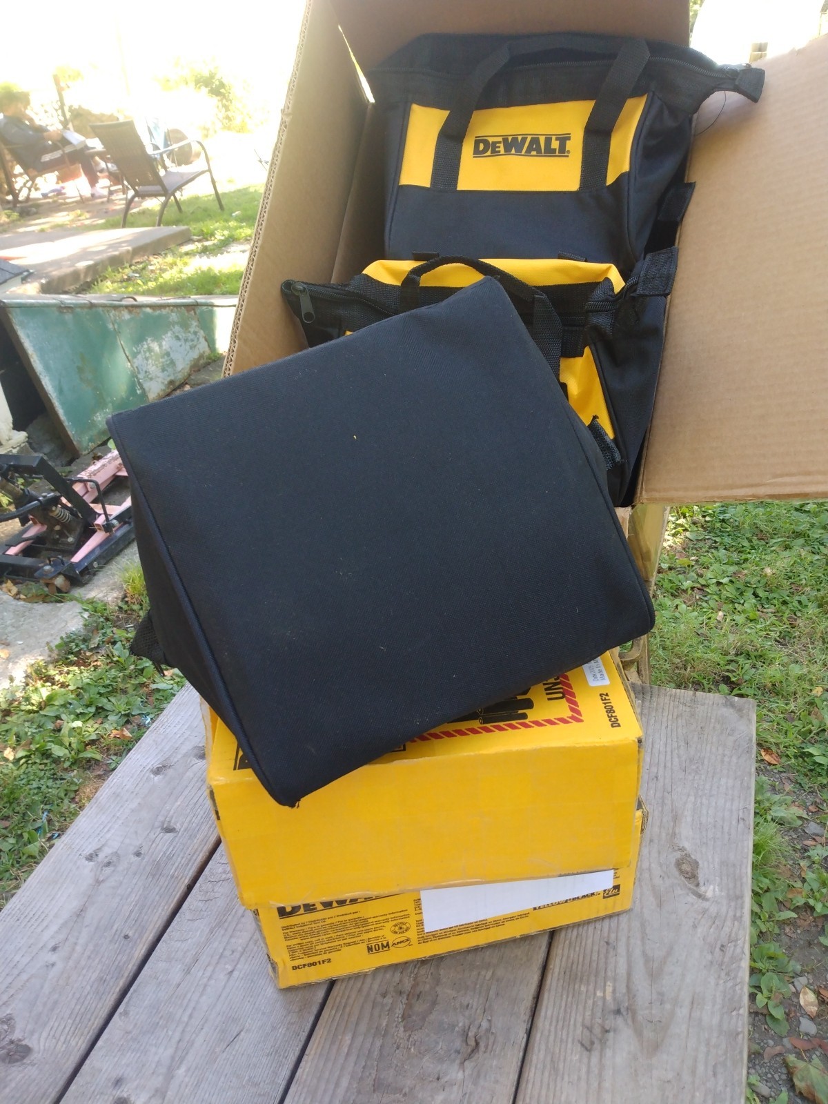 New Small 9″X9″X6″ Inch New Dewalt Tool Bag Carrying Tote Bag Nos Canvas Zip Up