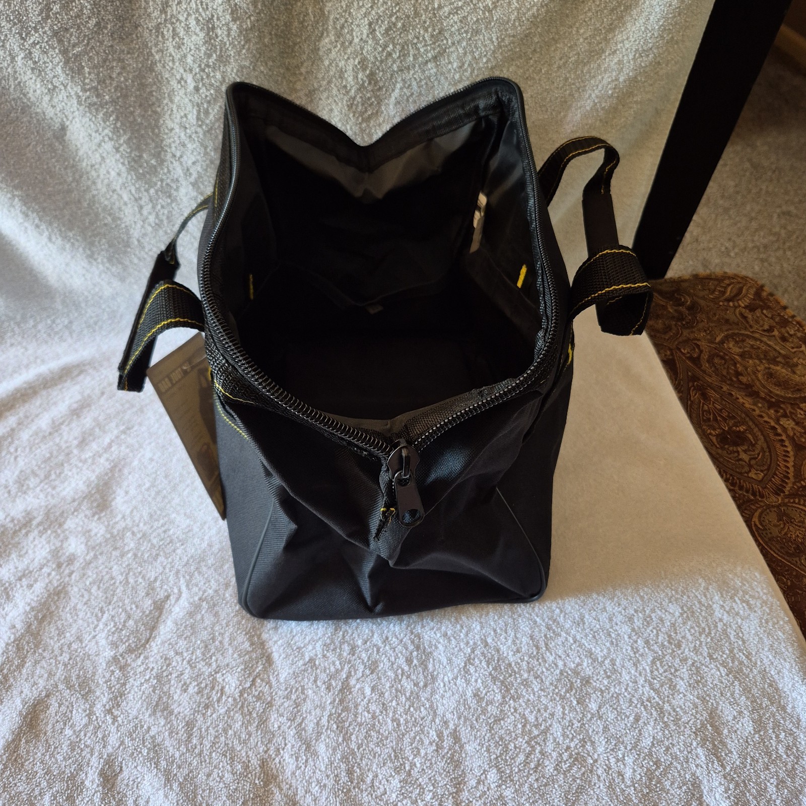 Voyager 12″ Tool Bag 24 lb Capacity 15 Pockets Black w/ Tags New