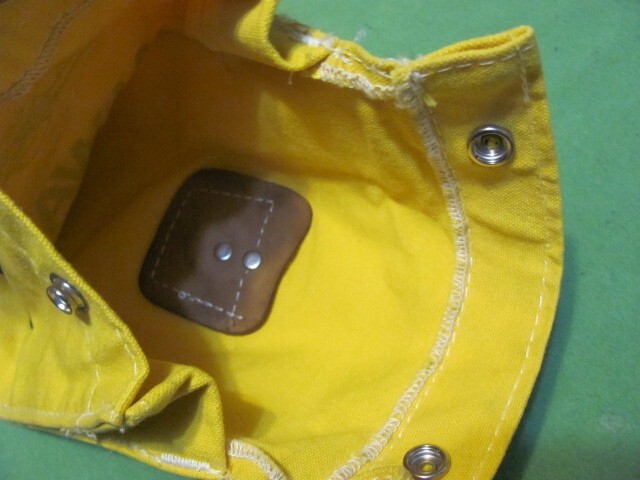 Vintage yellow Estex Canvas Glove 2211 – Sleeve / Glove Bag