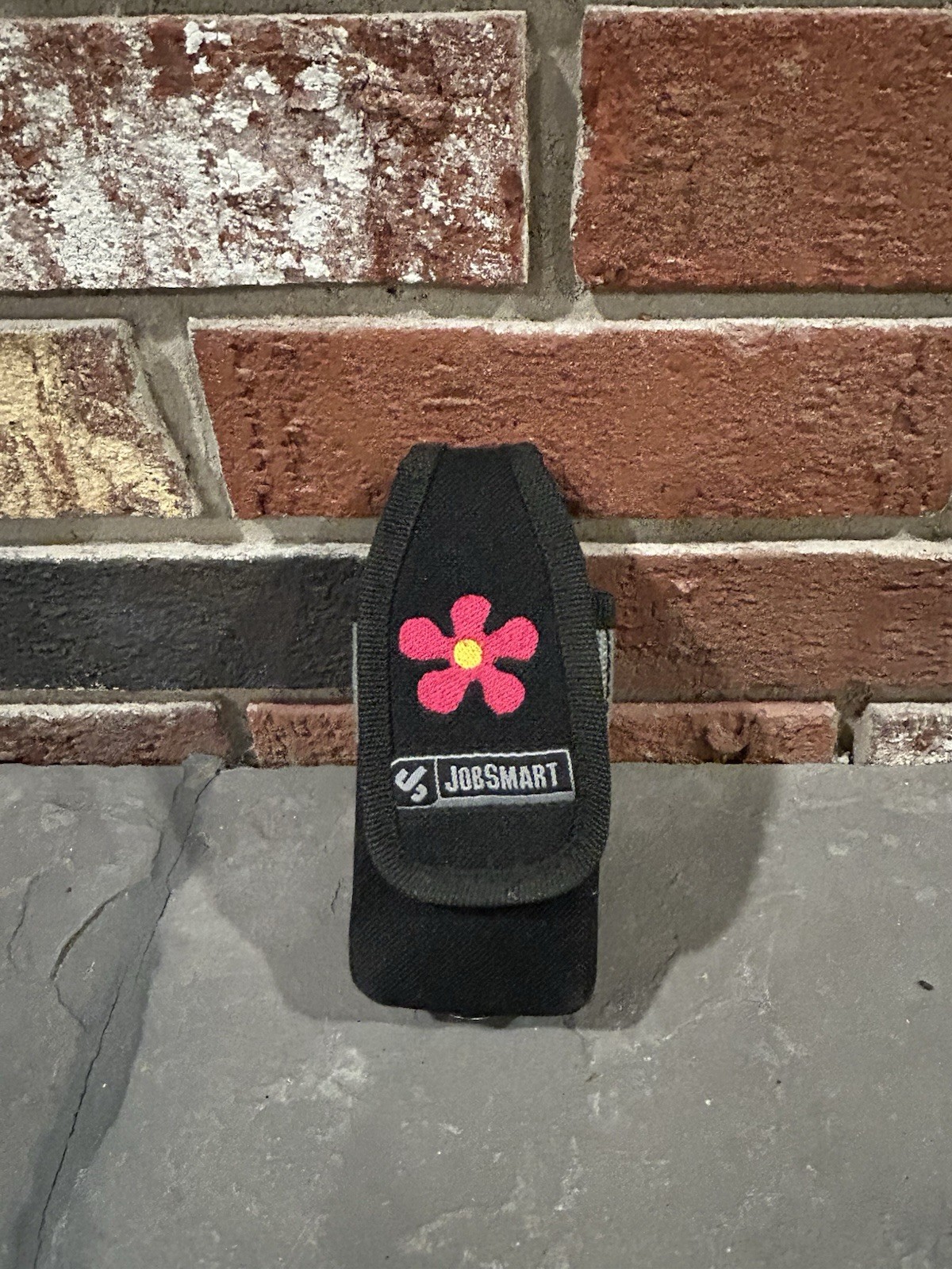 JobSmart brand black tool pouch with a pink flower Utility Knife Holder – E