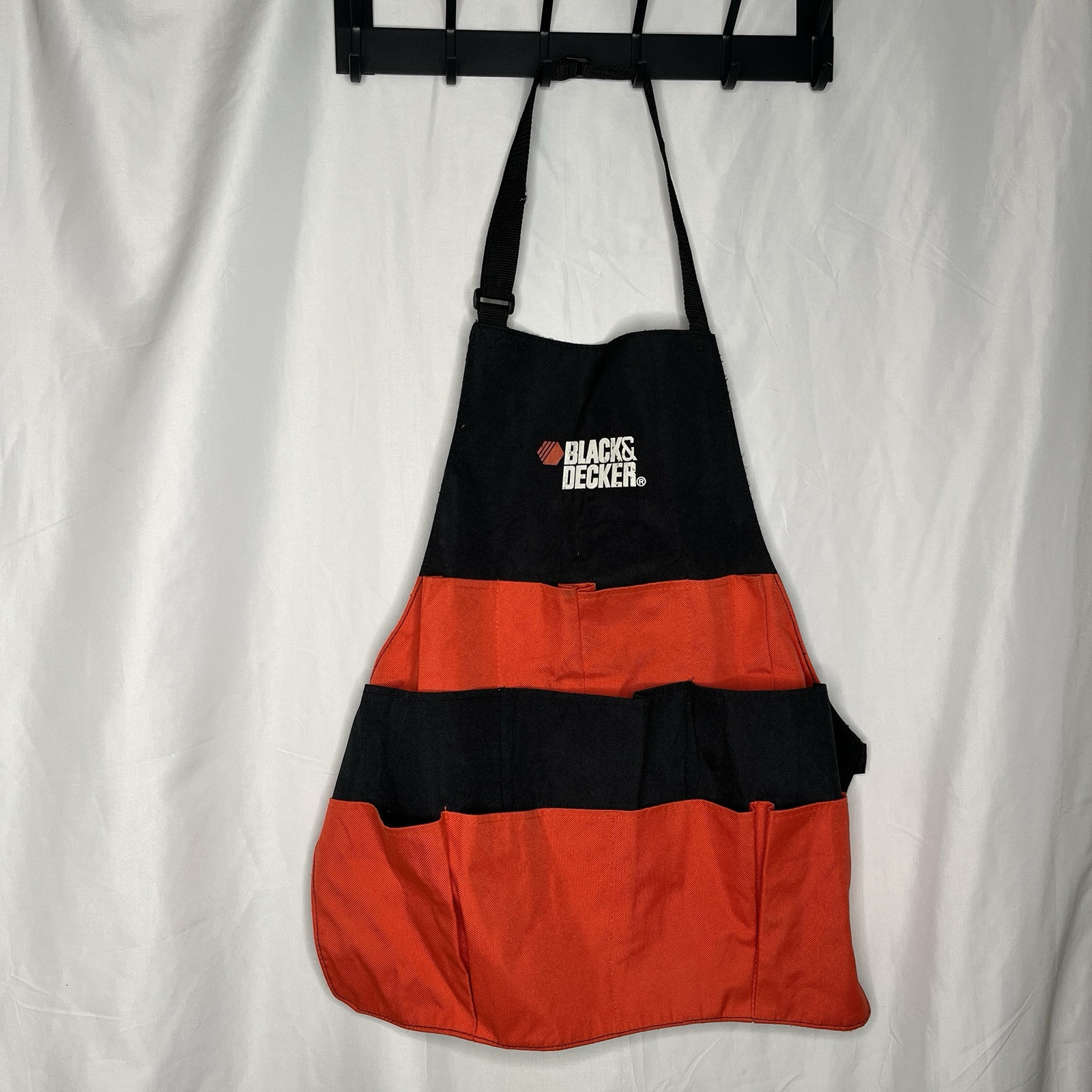 Black & Decker Adjustable Neck/Waist Orange & Black Canvas Apron Tool Pouches