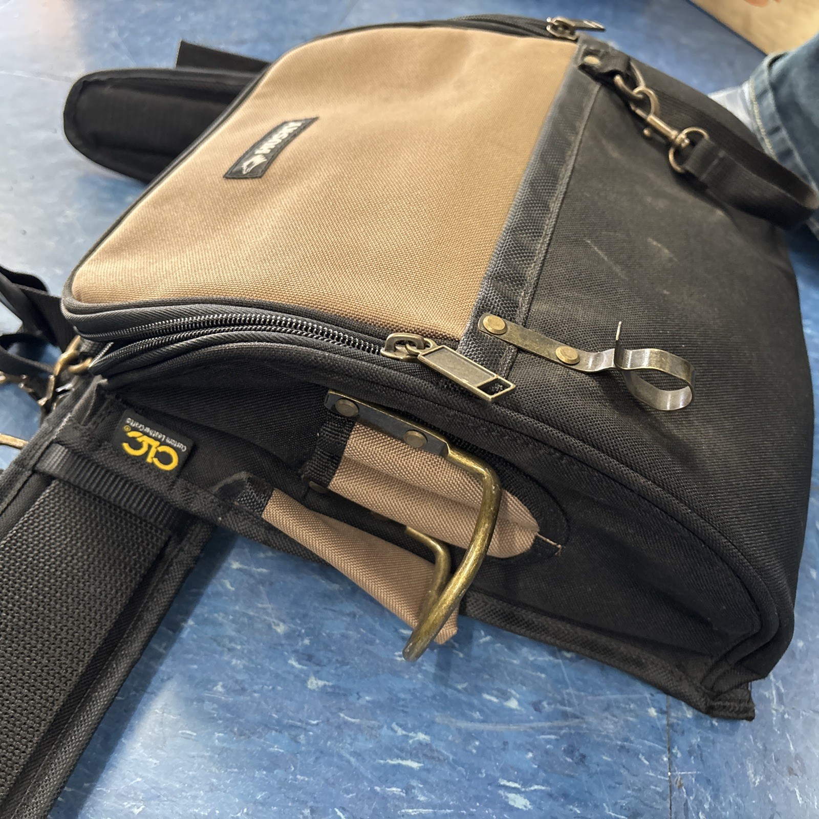 Brand New Old Stock Husky CONSGTRUCTION Tool Belt with Suspenders. Sturdy Breath