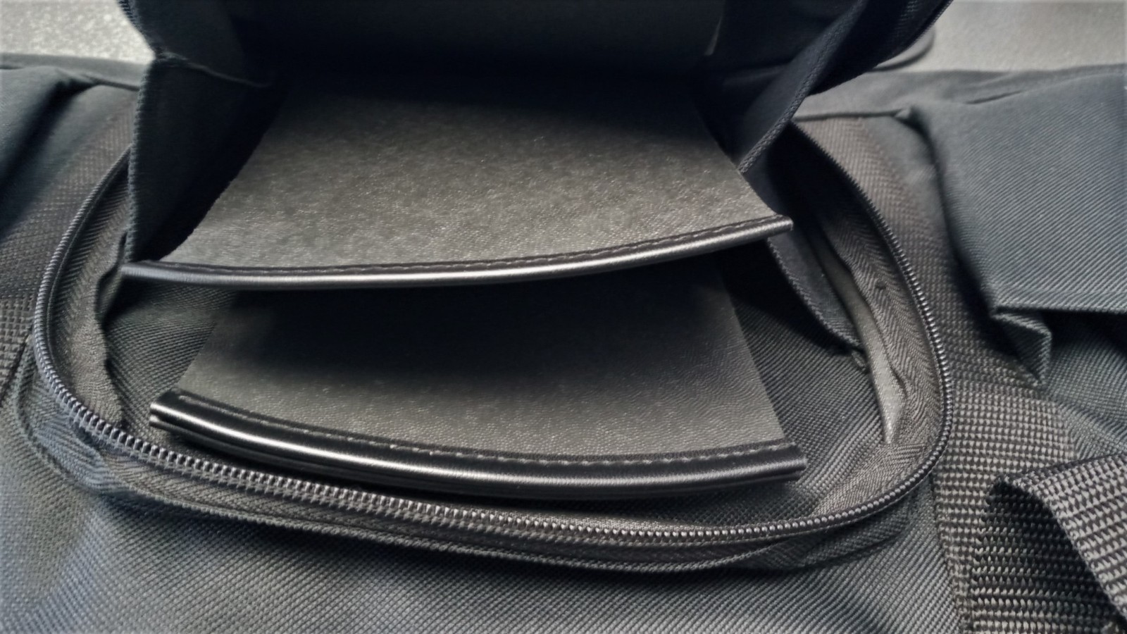 Vermont American 22″ x 9″ x 11″ Tool Bag 9419
