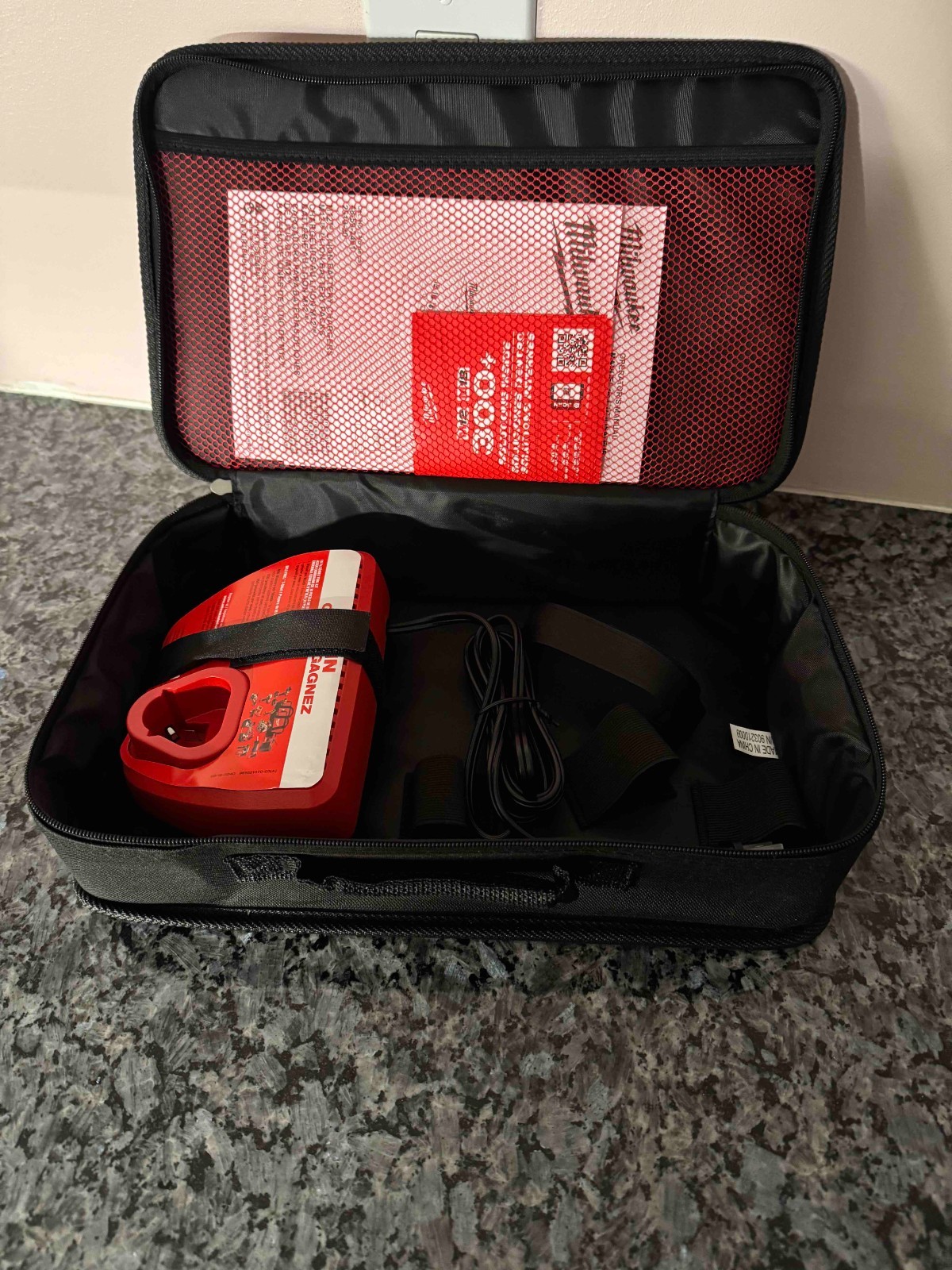 Milwaukee *NEW* M12 FUEL 13×8.5×3 Contractor Tool Bag + FREE M12 Charger