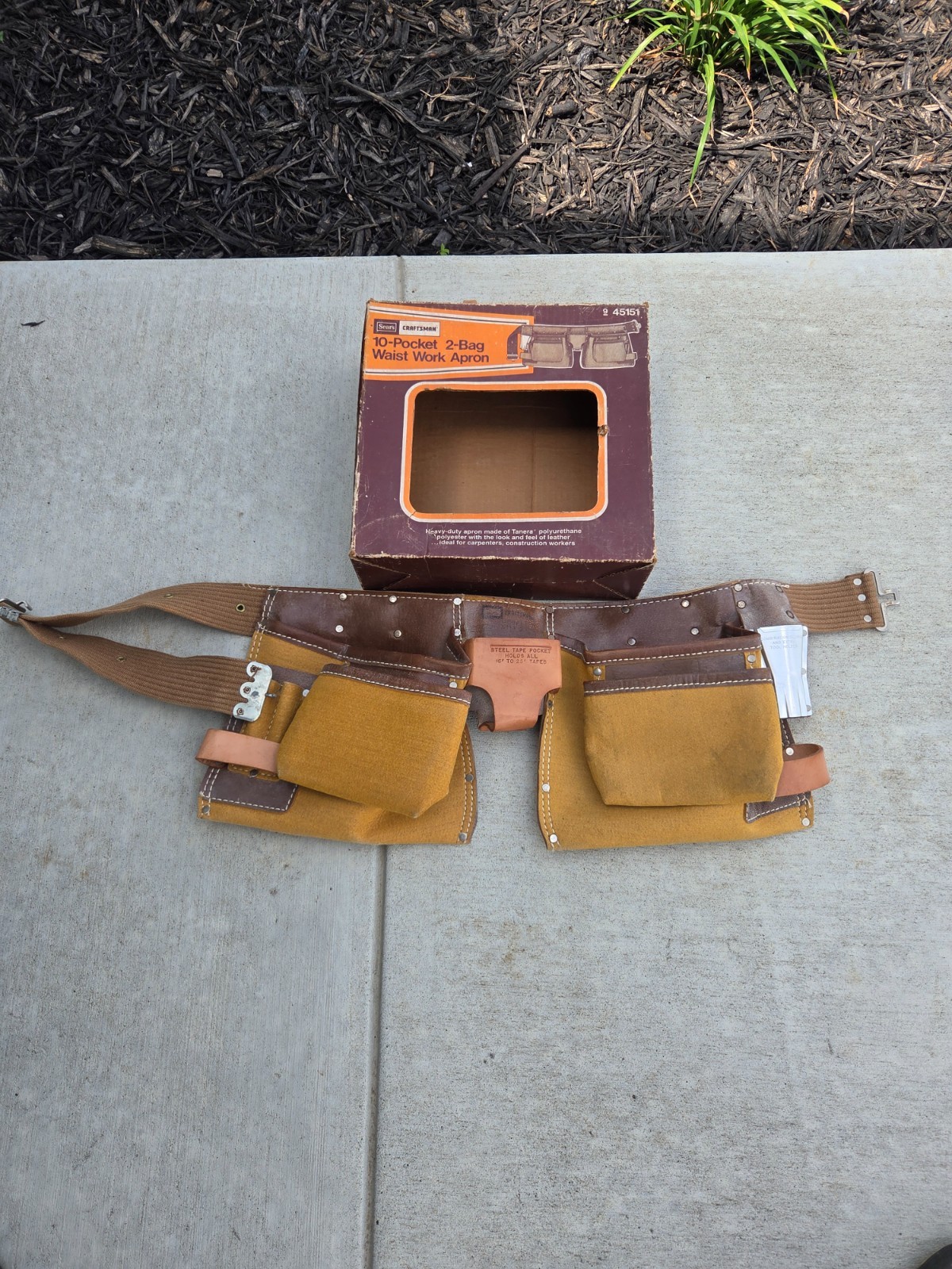 Vintage Sears Craftsman 10-pocket 2- bag waist work apron. New old stock in box.