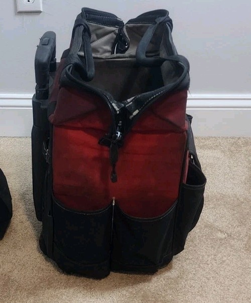 Husky HD65018-TH 18 Pockets Telescoping Handle Rolling Tool Bag
