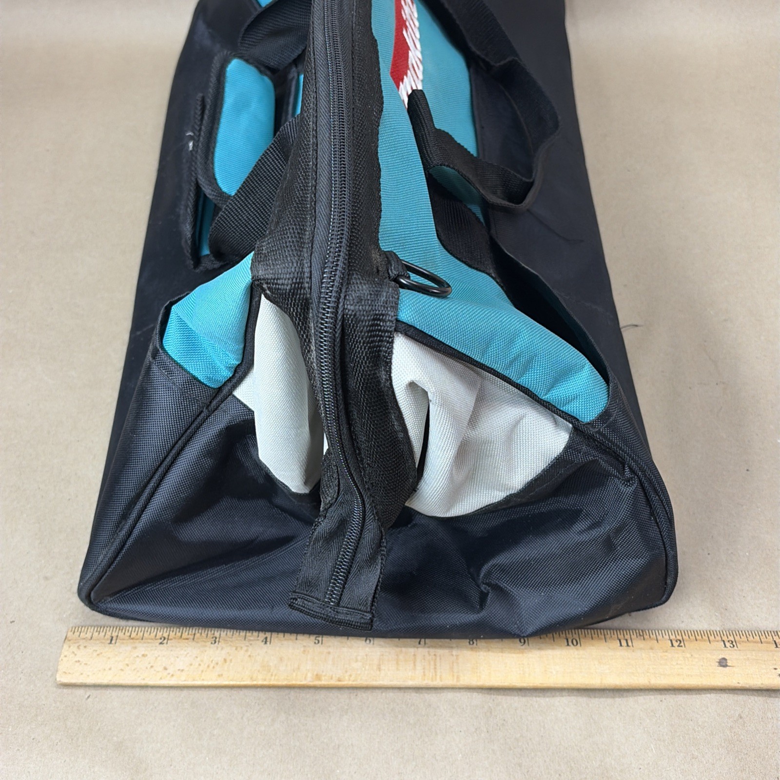 MAKITA 831271-6 21″x 12”x 11” Large Contractor Tool Bag w/ 10 Total Pockets