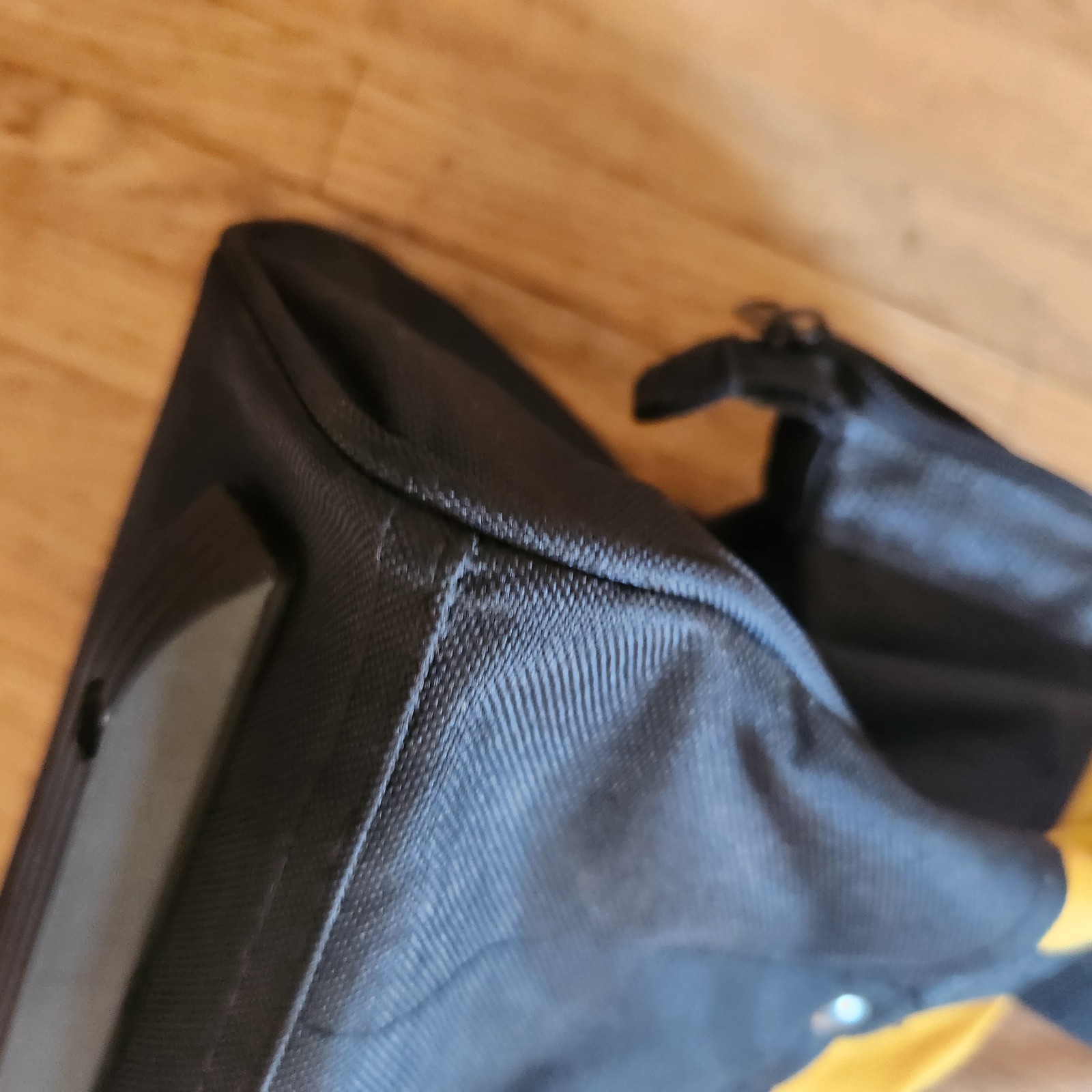 DEWALT 13in Contractor Tool Bag Black/Yellow N381993