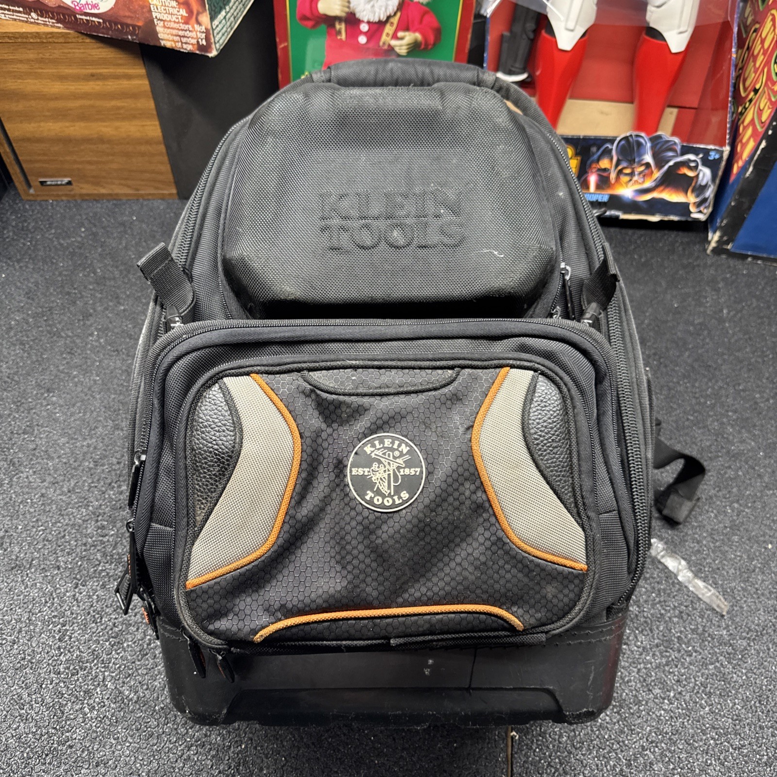 Klein Electrician’s Tool Bag Backpack Heavy Duty Tradesman Pro! W/multi-meter!