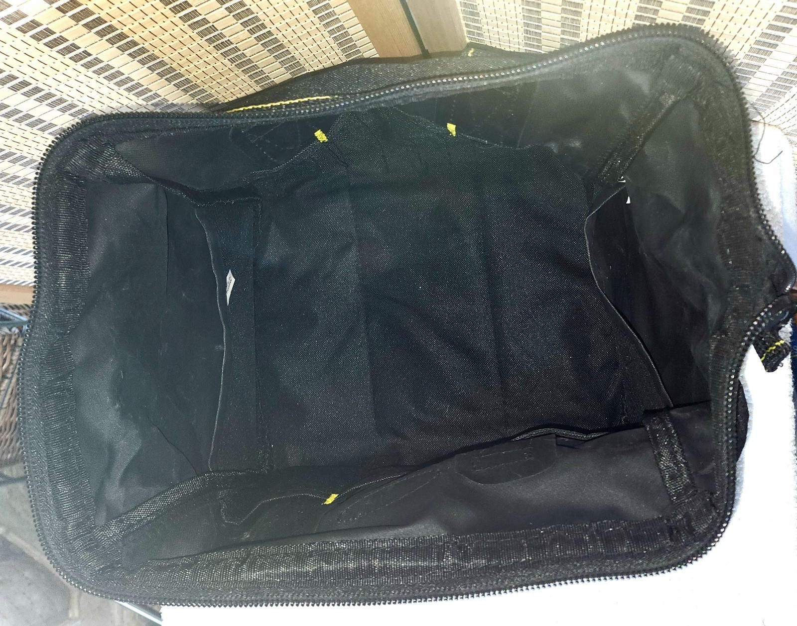 Voyager 12″ Portable Tool Bag with 21 Pockets and 24 lb Capacity Tool Bag – NEW
