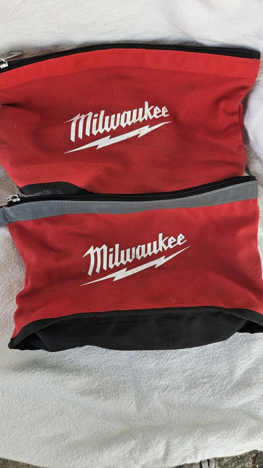 Milwaukee Electric Tools 48-22-8180 Milwaukee Tool Zipper Pouch (48228180)