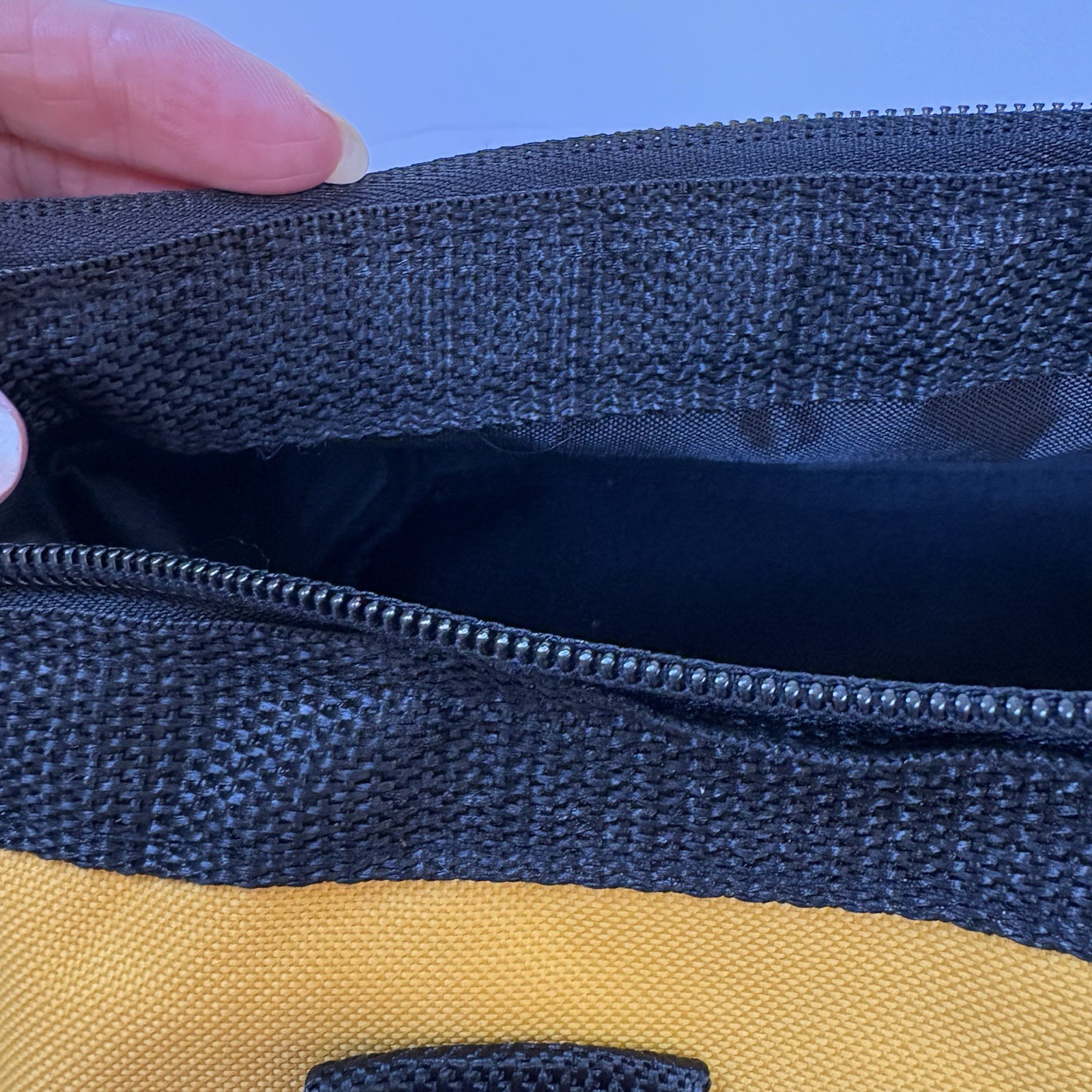 4 DeWalt Tool Bags Small 11″x9″x7″ Canvas Carrying Bag w/ Zipper Lot Of Four